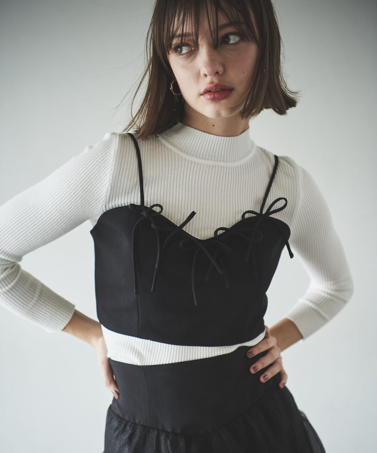 アンドクチュール「リボンビスチェ＋リブニットプルオーバー」|ニット・セーター|オフ