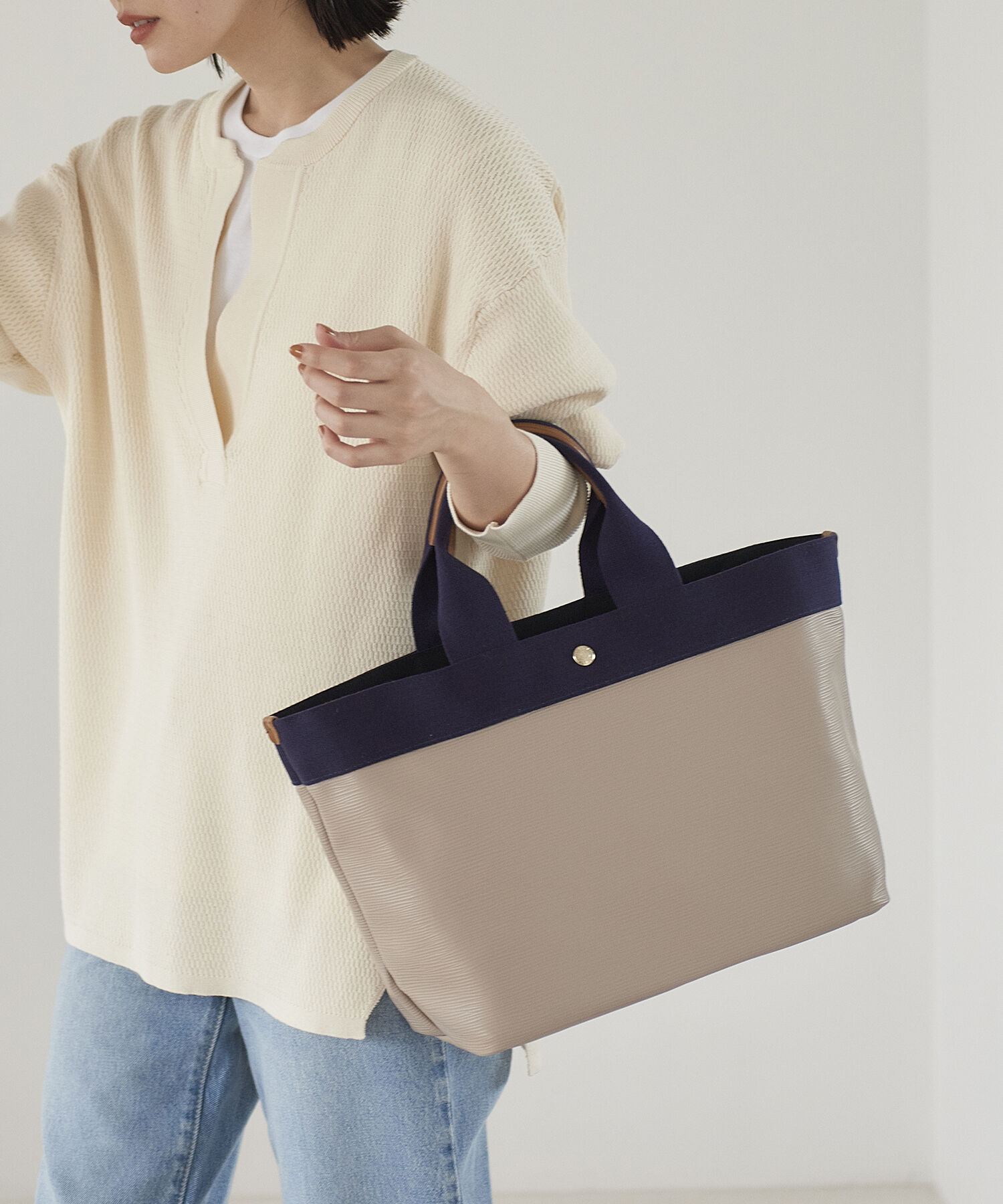 TOPKAPI BREATH「【VERY 10月号掲載】RIPPLE リプル ネオレザー A4トートバッグ」|トートバッグ|グレージュ