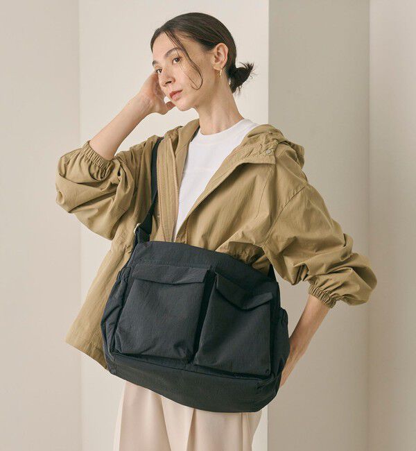 BEAUTY&YOUTH UNITED ARROWS「フロント ダブルポケット ビッグ ショルダーバッグ」|ショルダー・メッセンジャー|BLACK