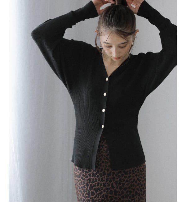  「【洗える】Vネックシルエットカーディガン」|カーディガン|