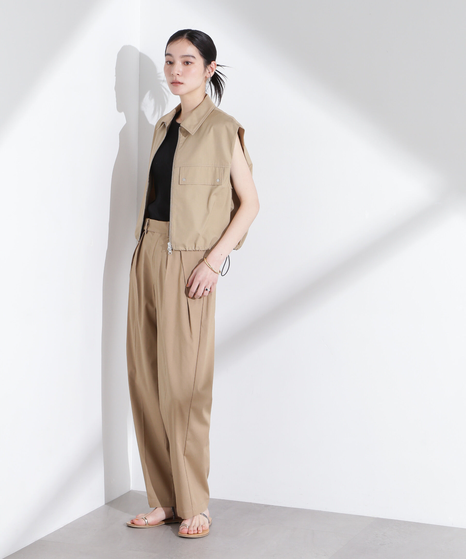 nano･universe「コンパクトギャバドロストジップベスト」|テーラードジャケット|