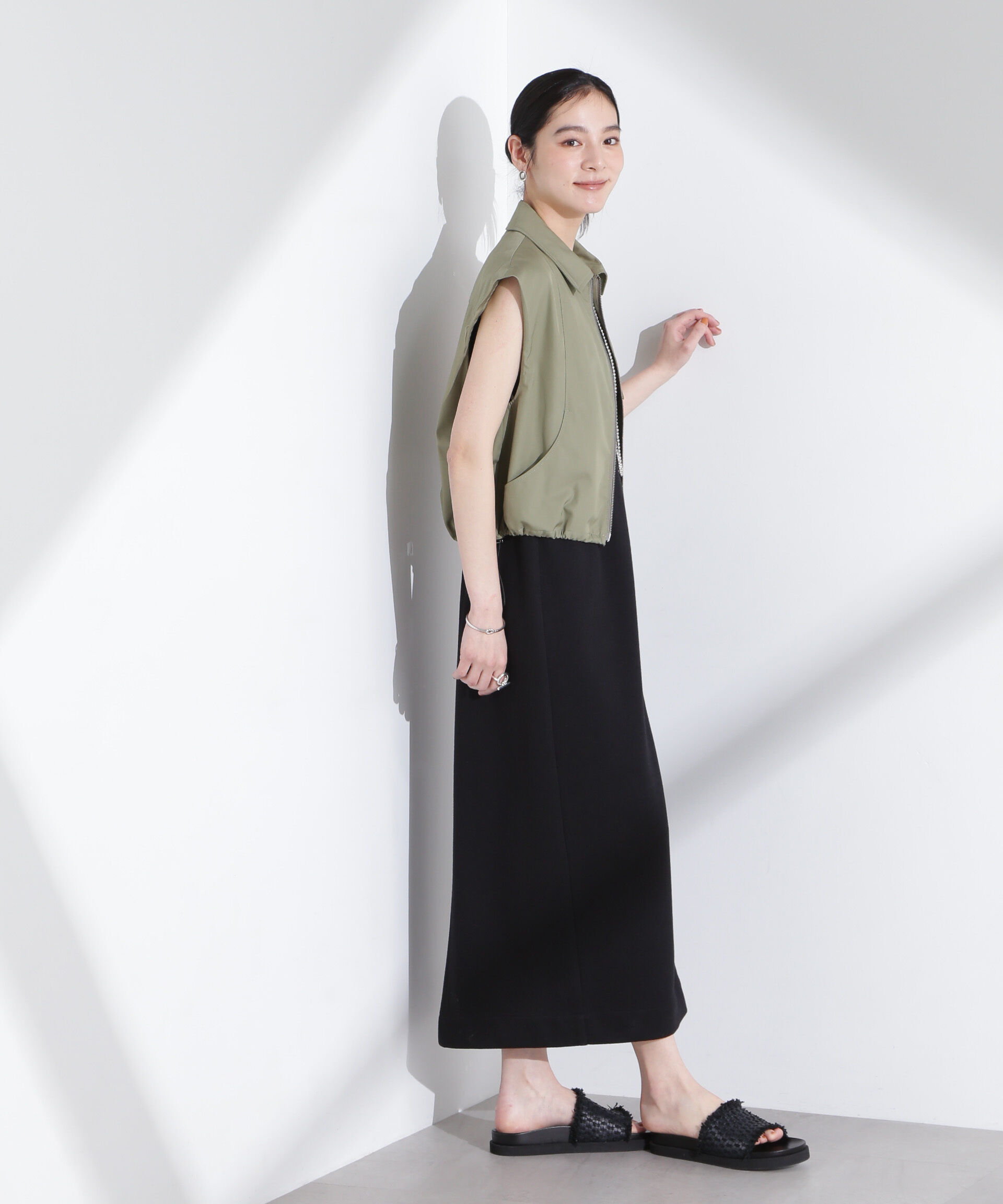 nano･universe「コンパクトギャバドロストジップベスト」|テーラードジャケット|