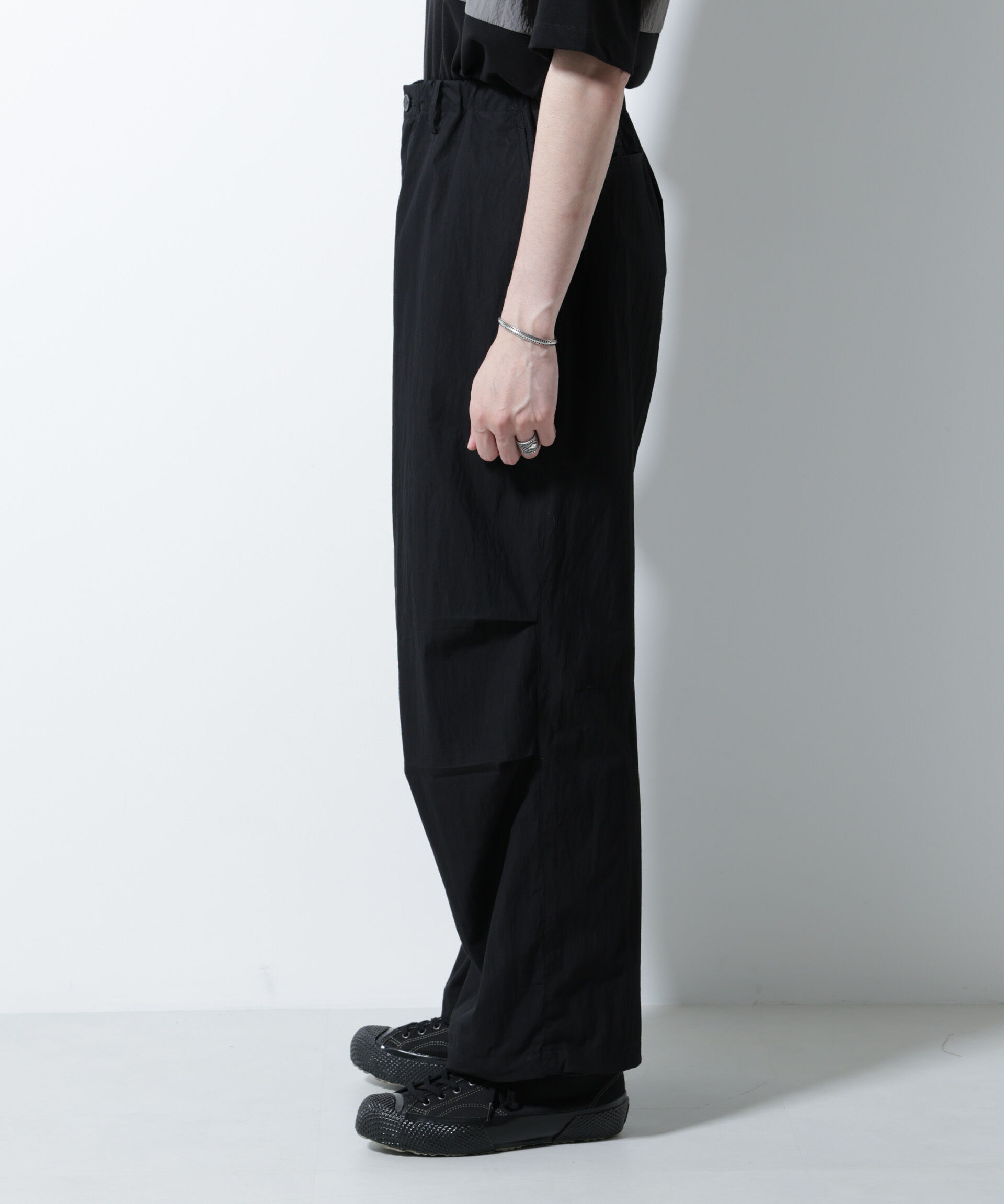 nano･universe「ライトウェイトバギーパンツ」|チノ|