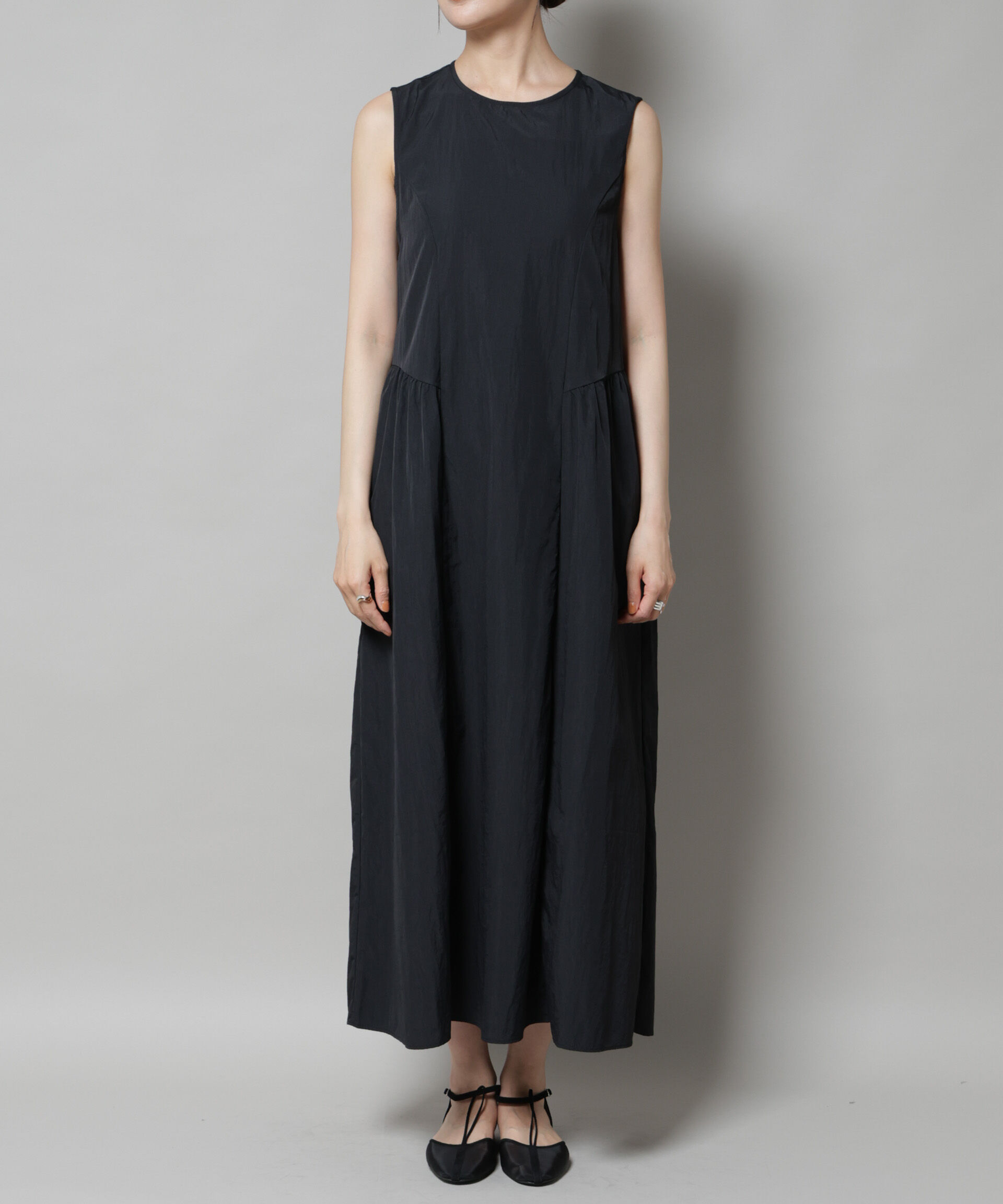 nano･universe「サイドギャザーナイロンワンピース」|ワンピース|