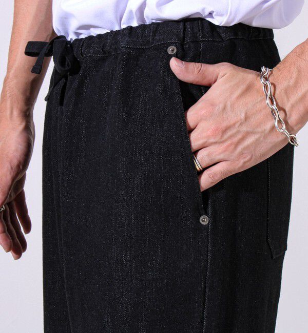 GLOSTER「【シーズンレス/ストレスフリーな穿き心地】ワイドストレッチデニムパンツ」|デニム|