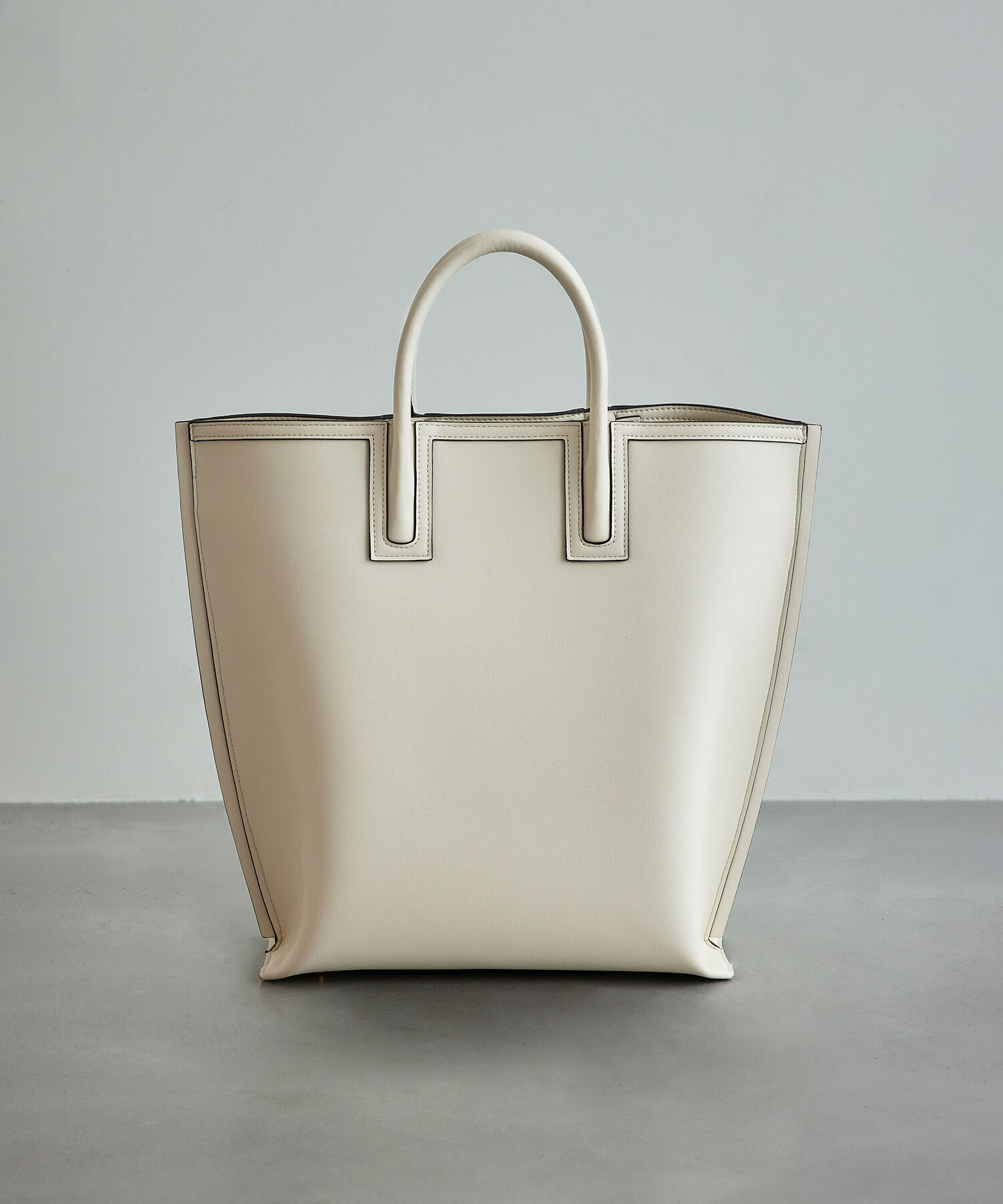 E'POR「【E'POR】【A4対応】【一部直営店舗・WEB限定】LIMITED MODEL Ree Large（リー）【雑誌掲載】」|トートバッグ|