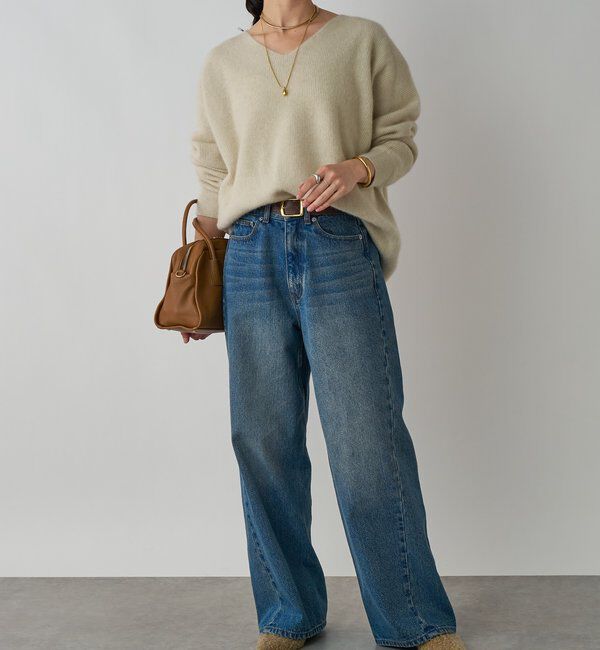  「【抜け感シルエット】ヘアリーウール片畦Vネックニット」|ニット・セーター|