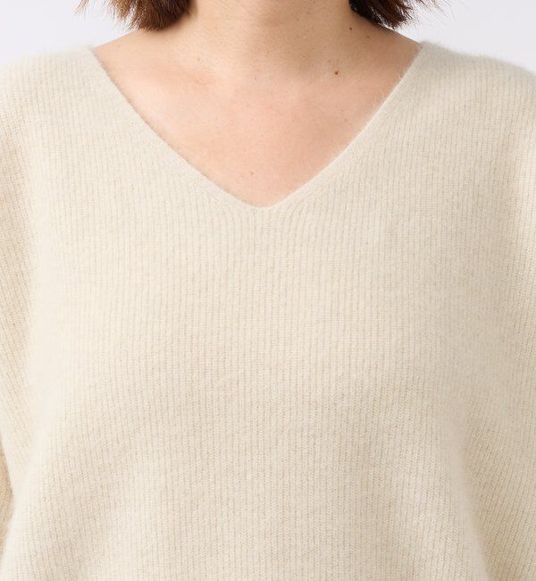  「【抜け感シルエット】ヘアリーウール片畦Vネックニット」|ニット・セーター|