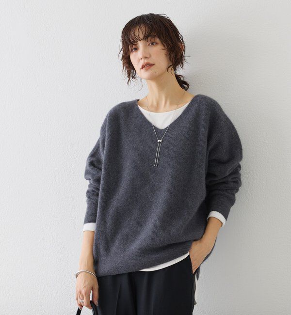  「【抜け感シルエット】ヘアリーウール片畦Vネックニット」|ニット・セーター|
