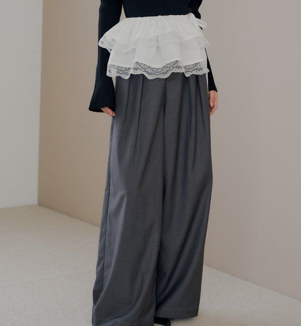  「【SALON by Chico】取り外しフリルルーズスラックスパンツ」|チノ|