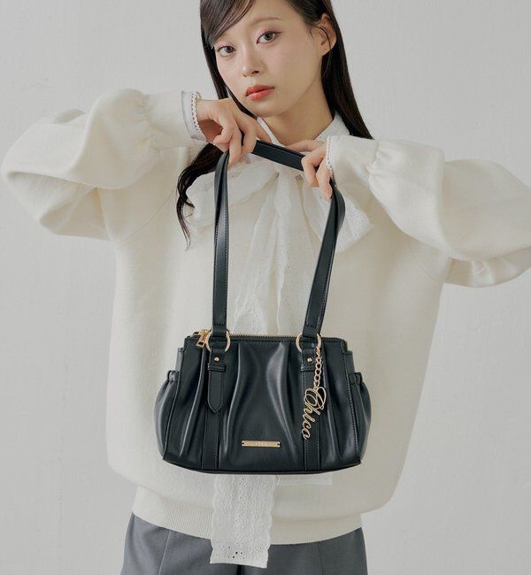 「チャーム付きタックデザインボストンバッグ」|ボストンバッグ|