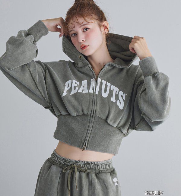  「【PEANUTSコラボ】スヌーピー刺繍入りパーカー」|パーカー|