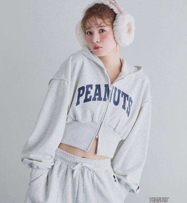  「【PEANUTSコラボ】スヌーピー刺繍入りパーカー」|パーカー|