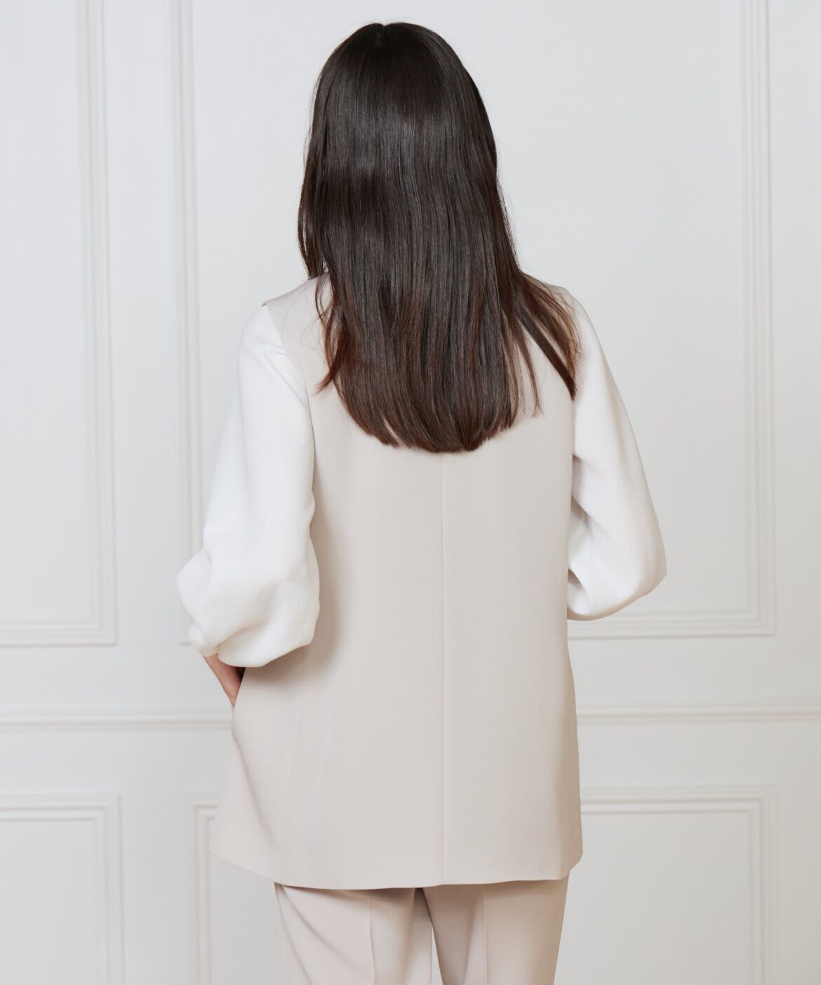 INED「カラーレスジレ」|ダウンベスト・ベスト|