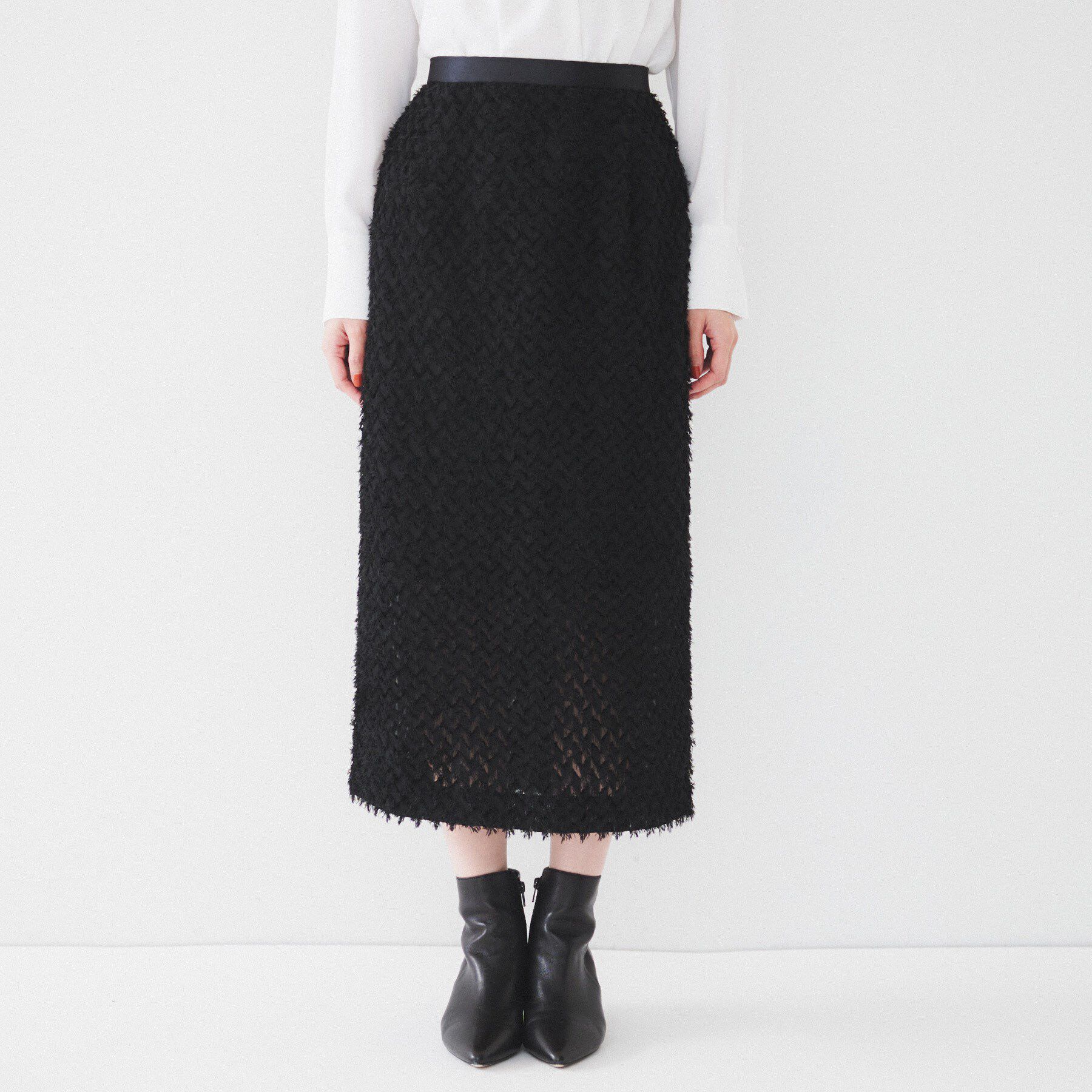 UNTITLED「【洗える/後ろウエストゴム】カットジャカード ナロースカート」|スカート|