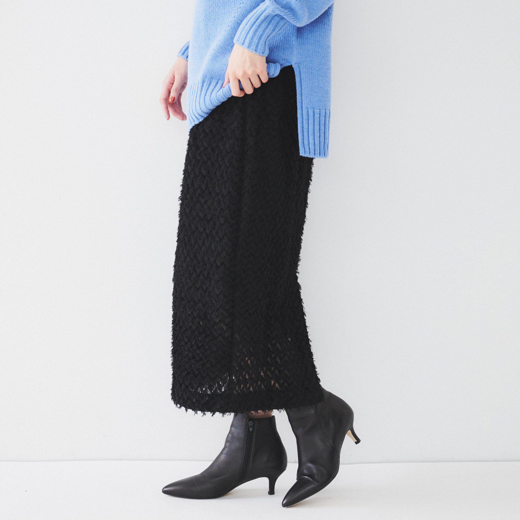 UNTITLED「【洗える/後ろウエストゴム】カットジャカード ナロースカート」|スカート|