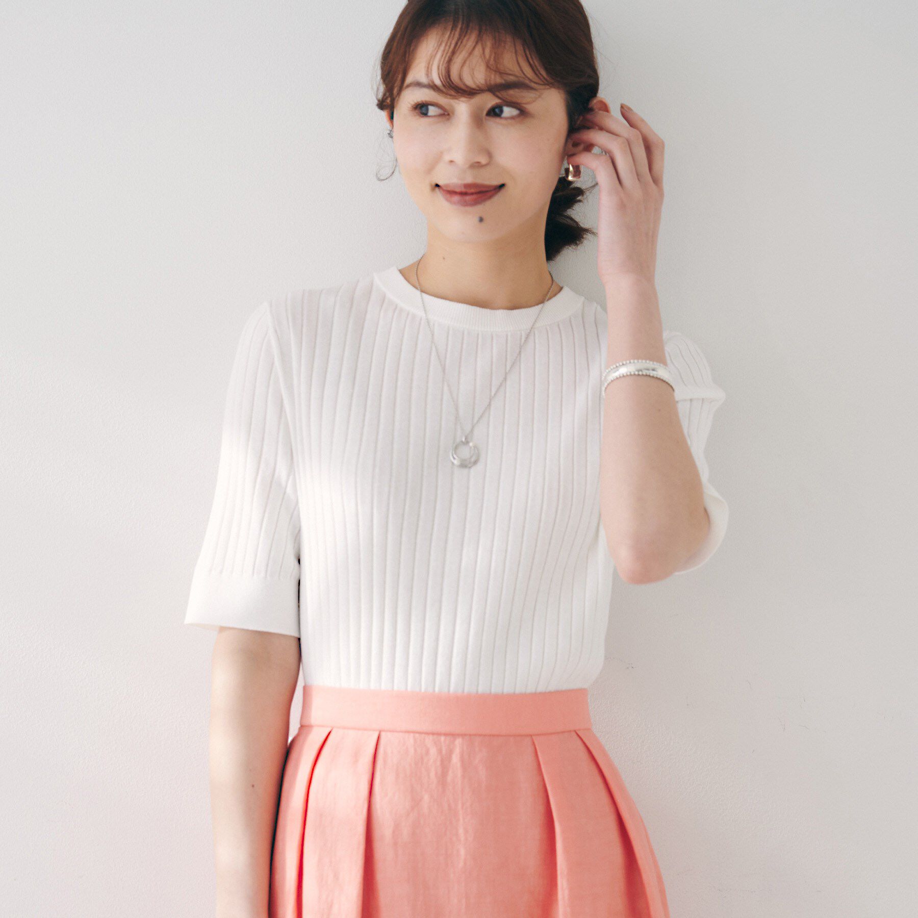 UNTITLED「【五分袖/タイト】コットンリネン2WAYニット」|ニット・セーター|ホワイト(001)