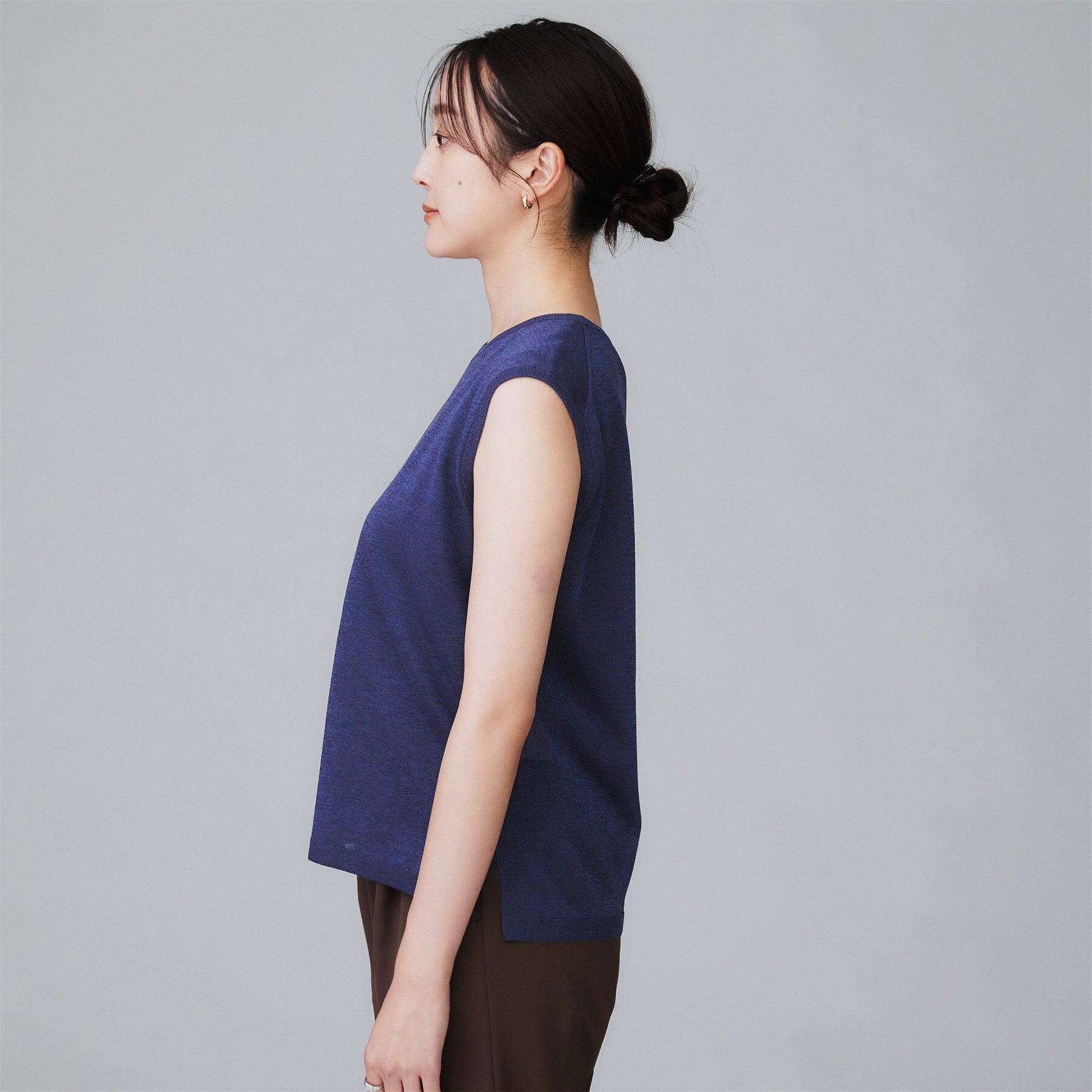 UNTITLED「【アンサンブル可/洗える】シアーノースリーブ プルオーバー」|ニット・セーター|