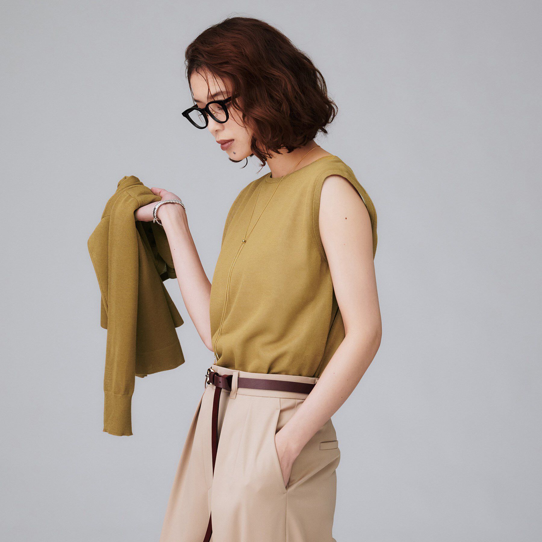 UNTITLED「【アンサンブル可/洗える】シアーノースリーブ プルオーバー」|ニット・セーター|