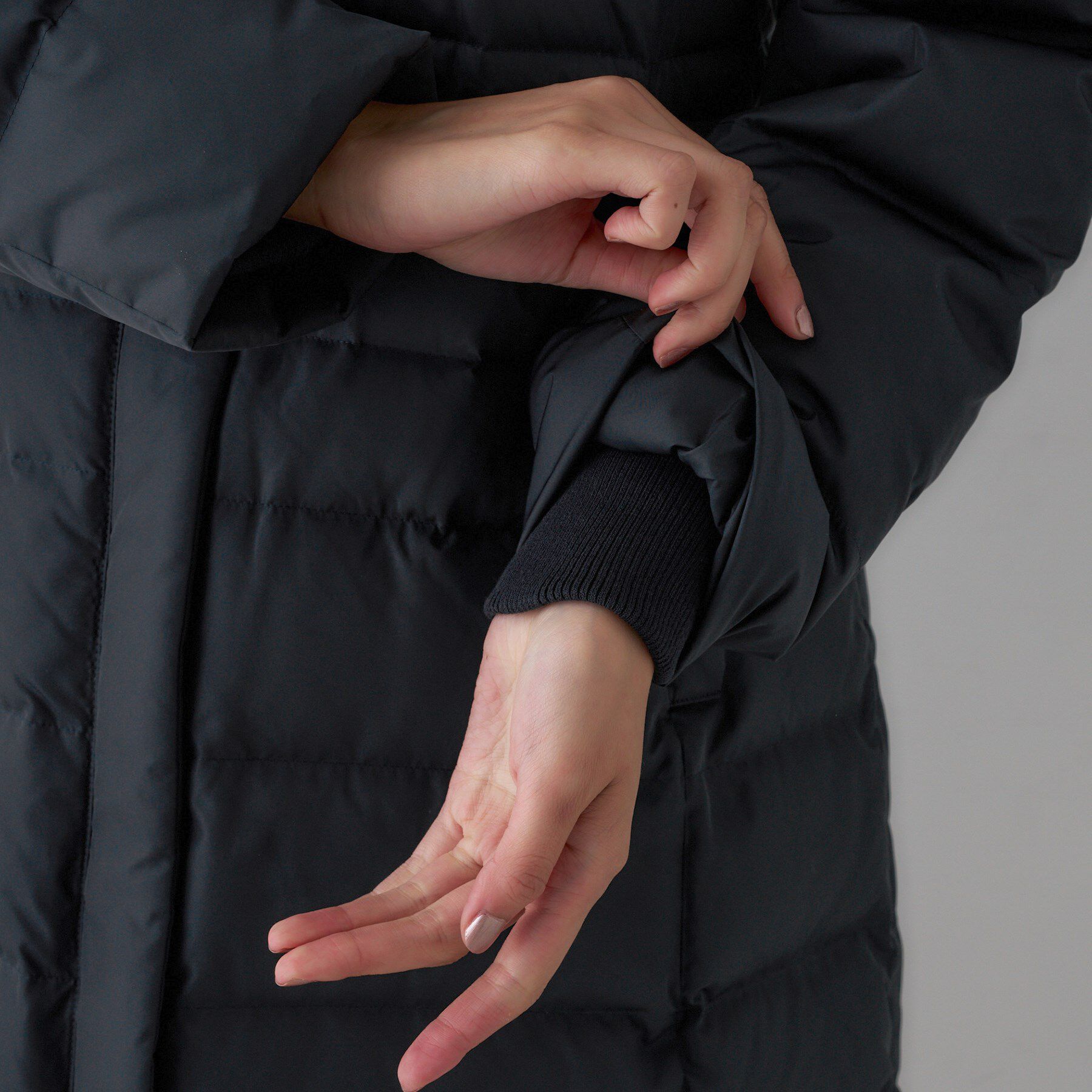 UNTITLED「【はっ水機能/フード取り外し可/防寒】ロングダウンコート」|ダウン|