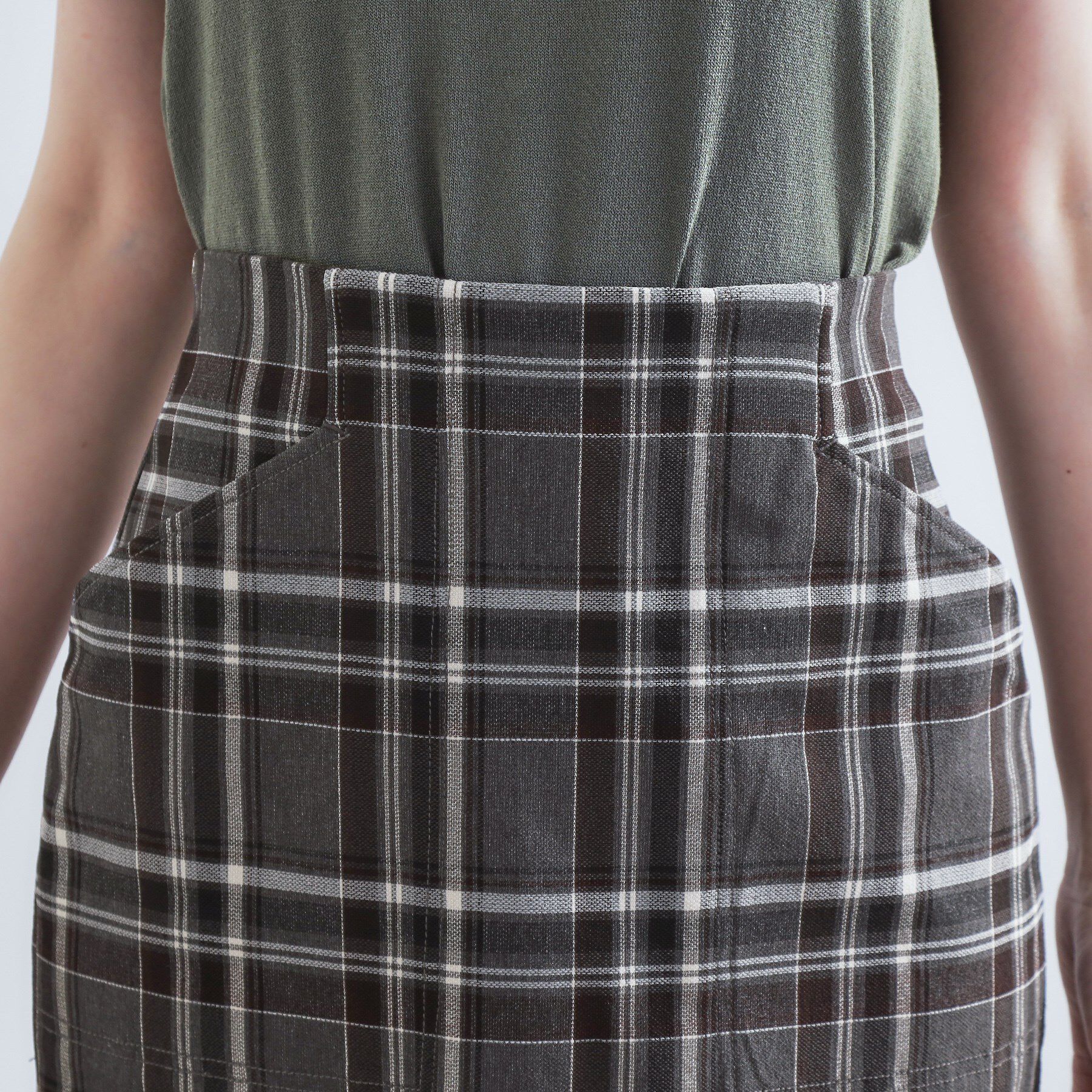 grove「360&deg;伸びて楽なはき心地　すっきり見えタイトスカート」|スカート|