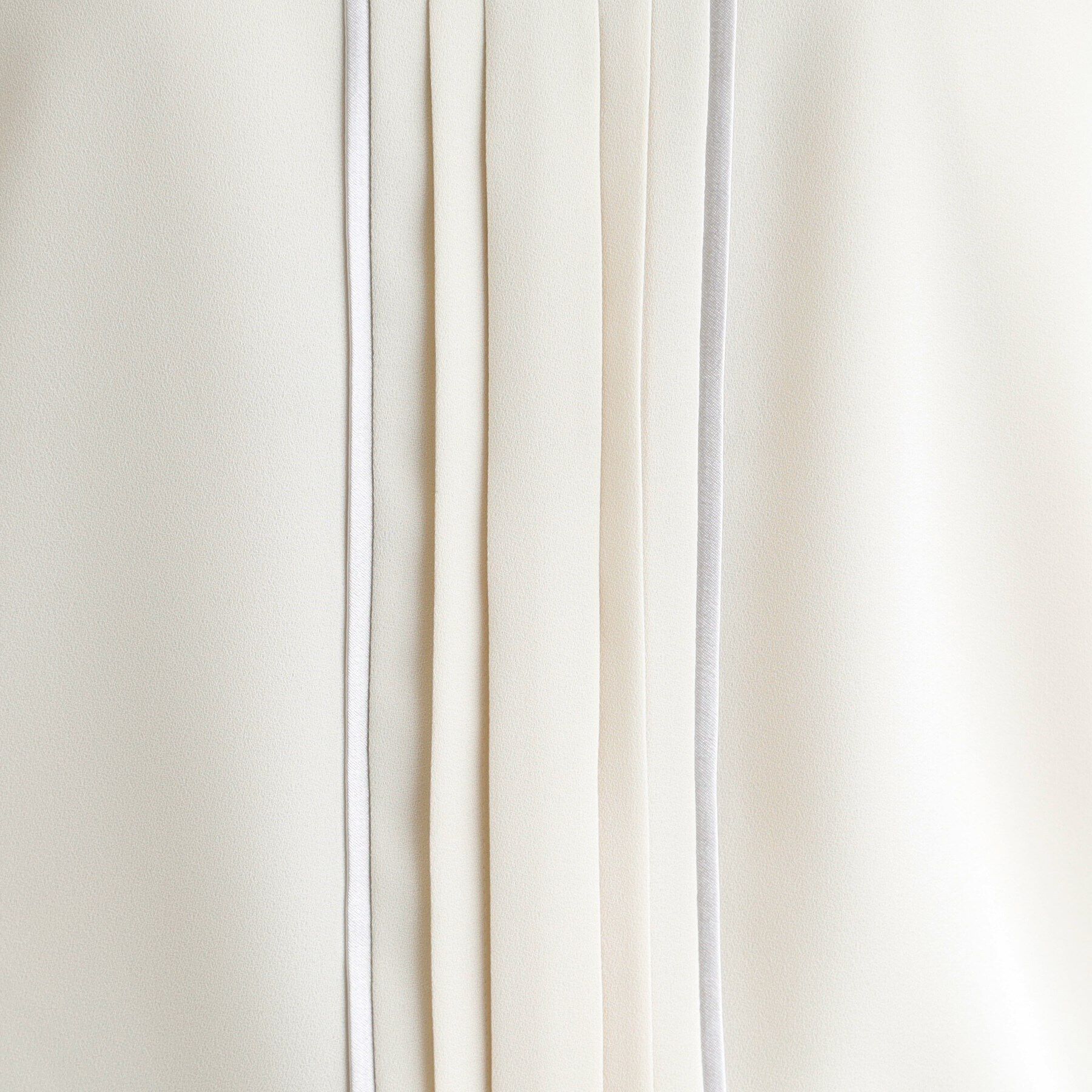 INDIVI「【洗える／UVケア】センタータックショート丈ブラウス」|シャツ・ブラウス|