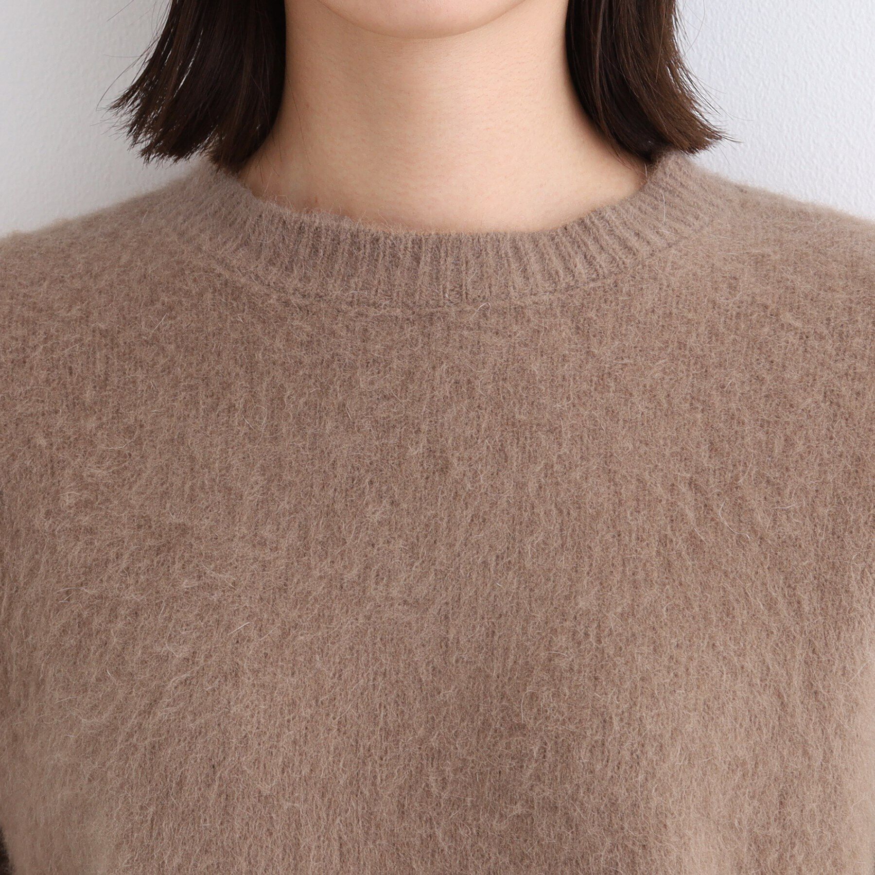 INDIVI「【フォックス混】ラウンドネックヘアリーニット」|ニット・セーター|