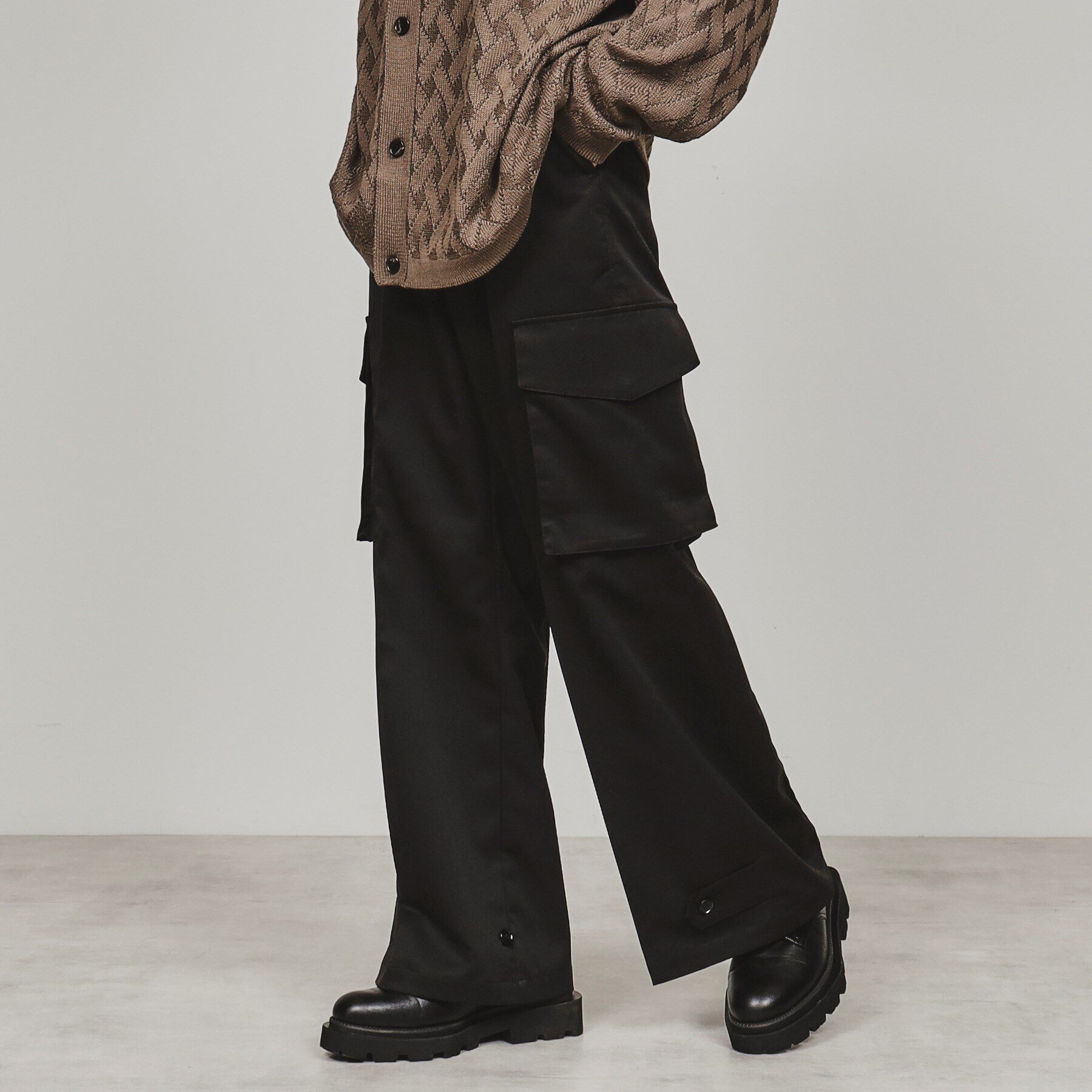 tk.TAKEO KIKUCHI「フレアカーゴパンツ」|その他|ブラック(019)