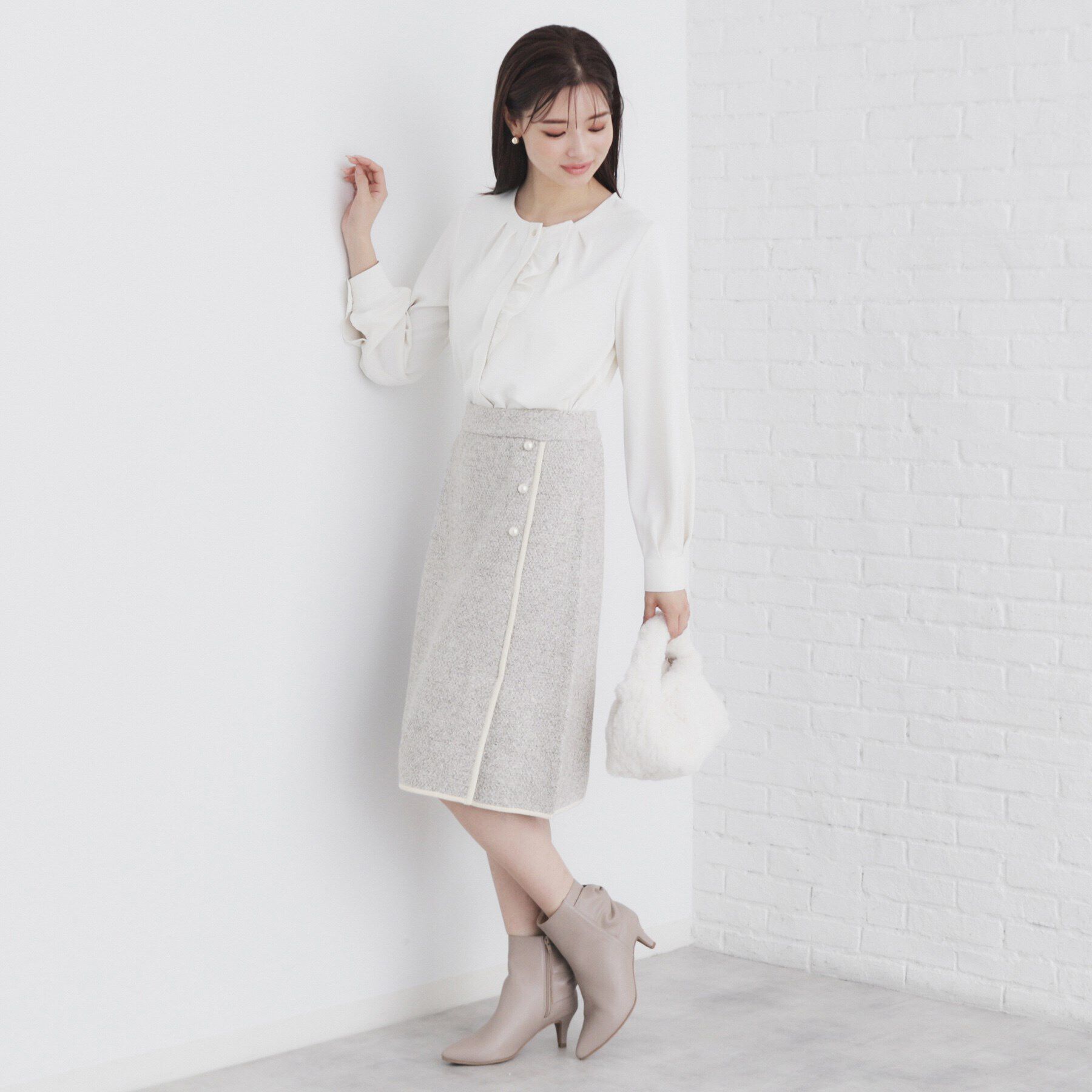 index「《美人百花掲載》パール調ツイードライクタイトスカート/セットアップ対応【洗濯機洗い可】」|スカート|