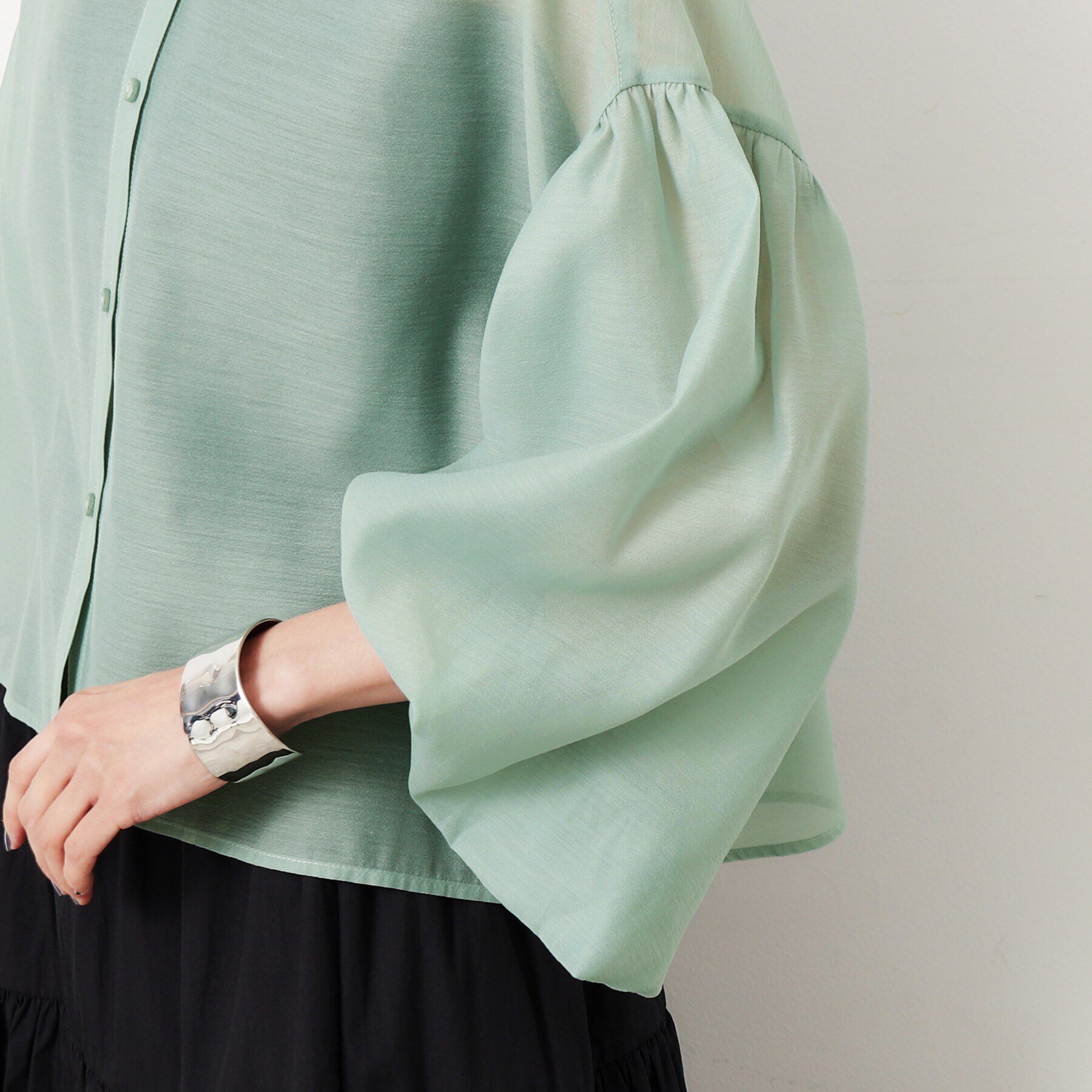 OPAQUE.CLIP「シアーバルーンボリュームスリーブブラウス【洗濯機洗い可】」|シャツ・ブラウス|