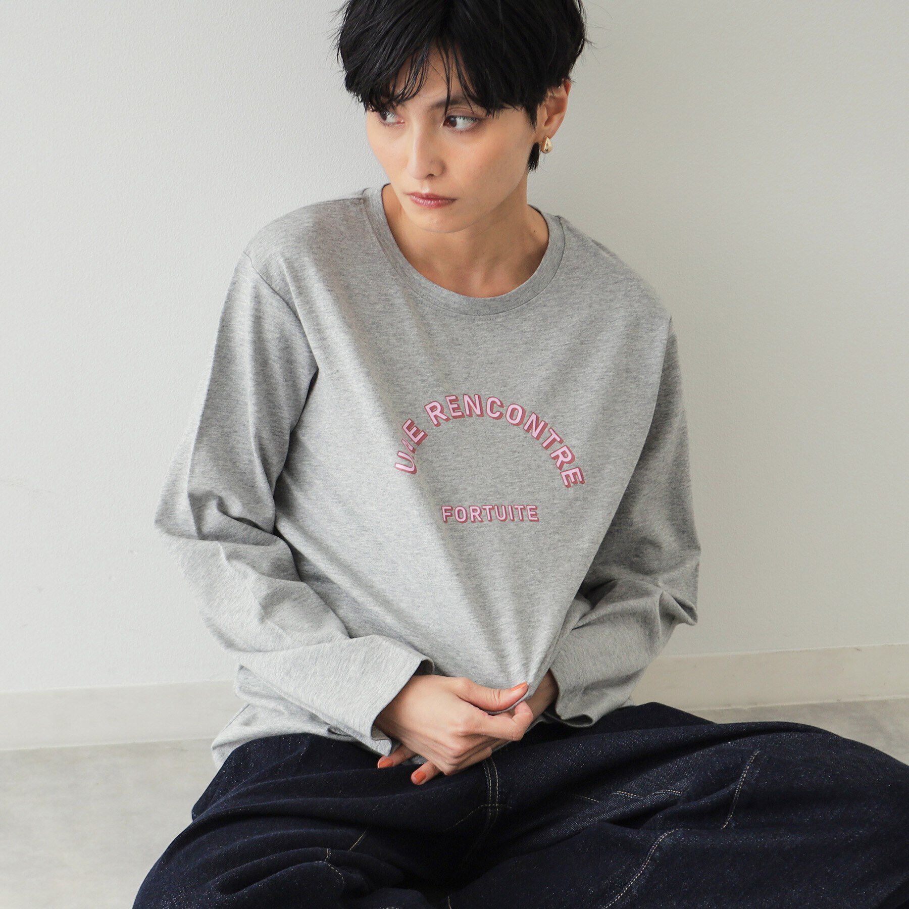 OPAQUE.CLIP「《STORY掲載》ロゴプリントロングTシャツ【洗濯機洗い可】」|Tシャツ・カットソー|