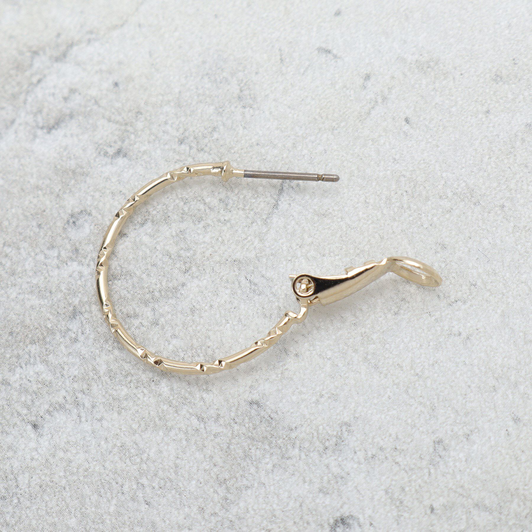 OPAQUE.CLIP「ワンタッチ細フープピアス」|ピアス|