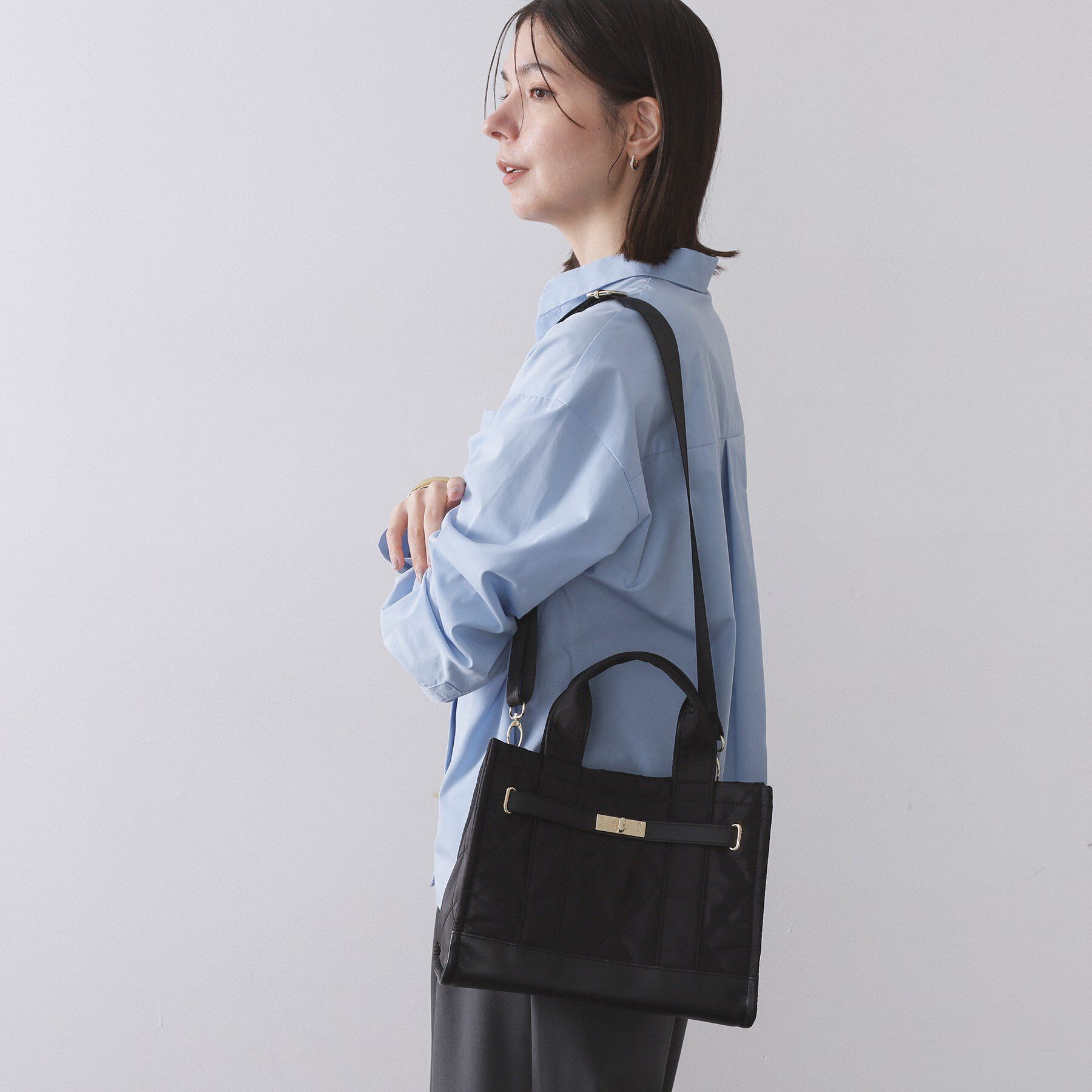 OPAQUE.CLIP「【2WAY】ダイヤキルティングスクエアミドルショルダーバッグ」|ショルダー・メッセンジャー|