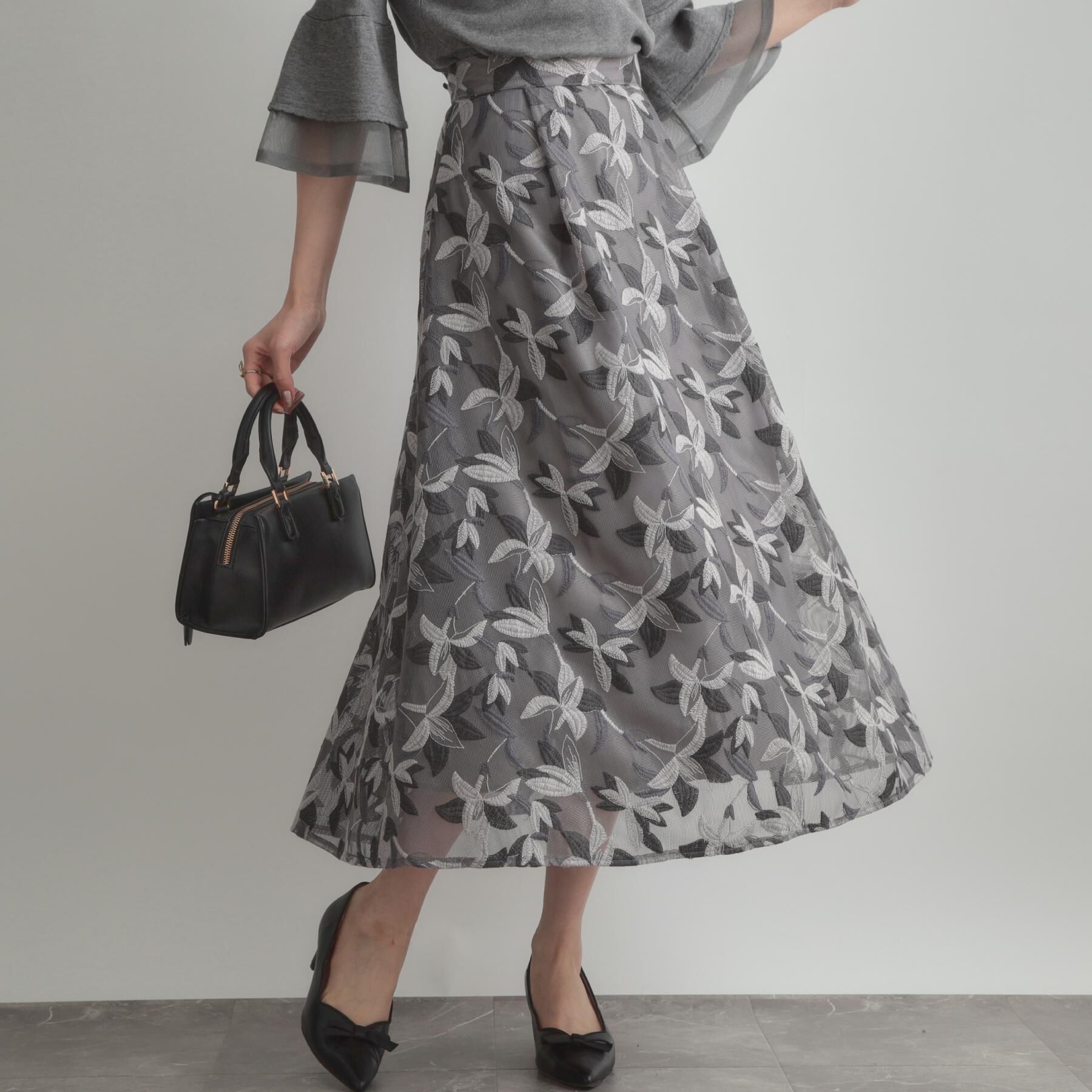 Couture broach「【花柄・きれいめ・通勤】リンドウエンブロメッシュスカート」|スカート|