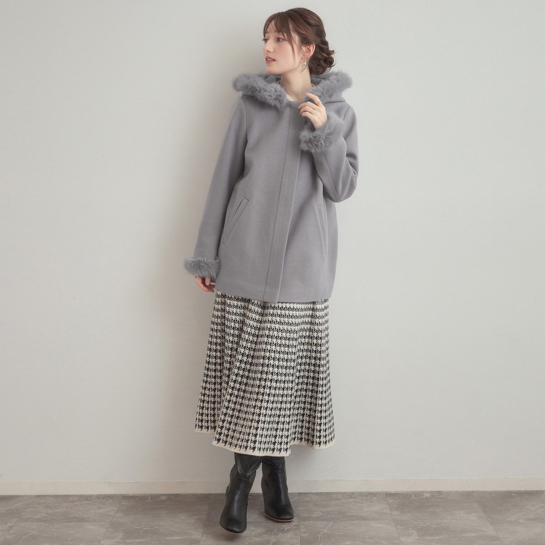 Couture broach「【大人可愛い・フード取り外し可能】フードフェイクファー ハーフ丈コート」|その他|