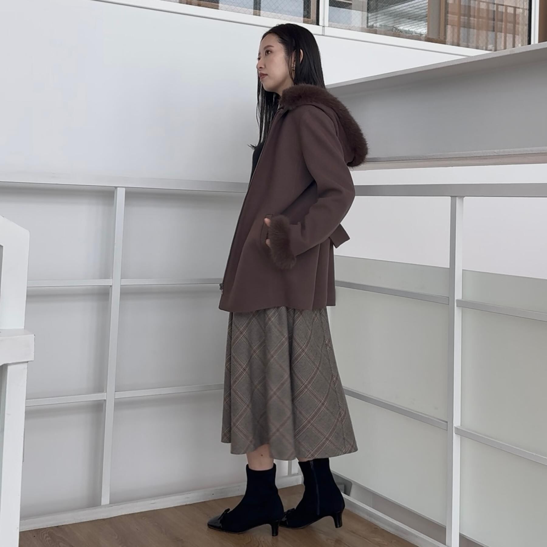 Couture broach「【大人可愛い・フード取り外し可能】フードフェイクファー ハーフ丈コート」|その他|