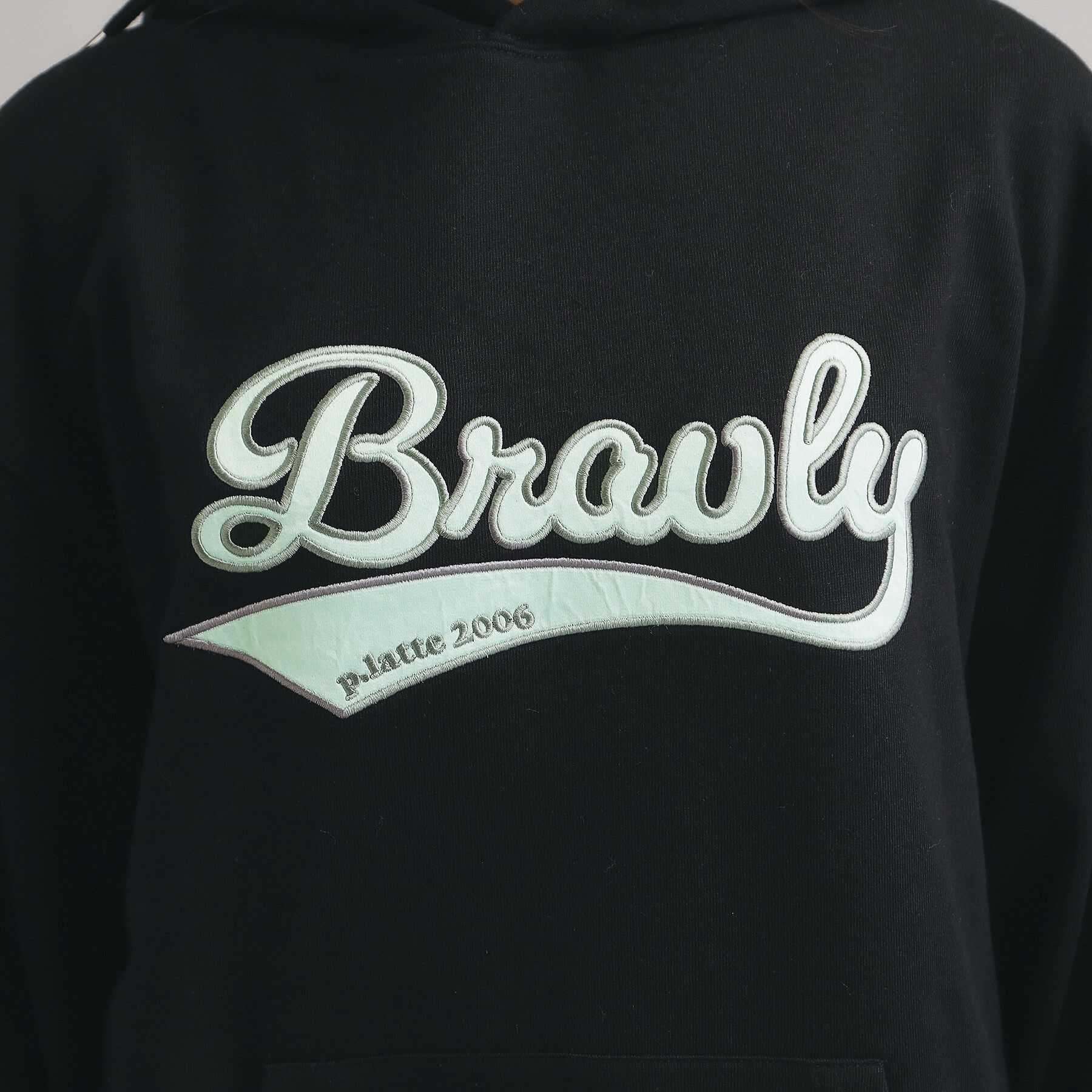 PINK-latte「サテンアップリケBIGパーカー」|パーカー|