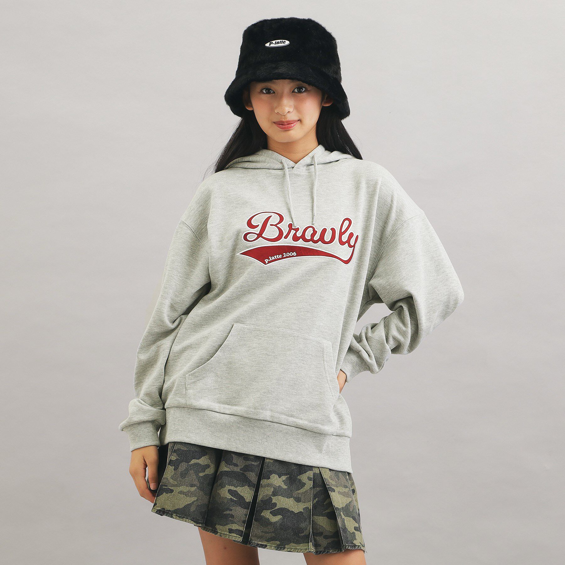 PINK-latte「サテンアップリケBIGパーカー」|パーカー|ライトグレー(011