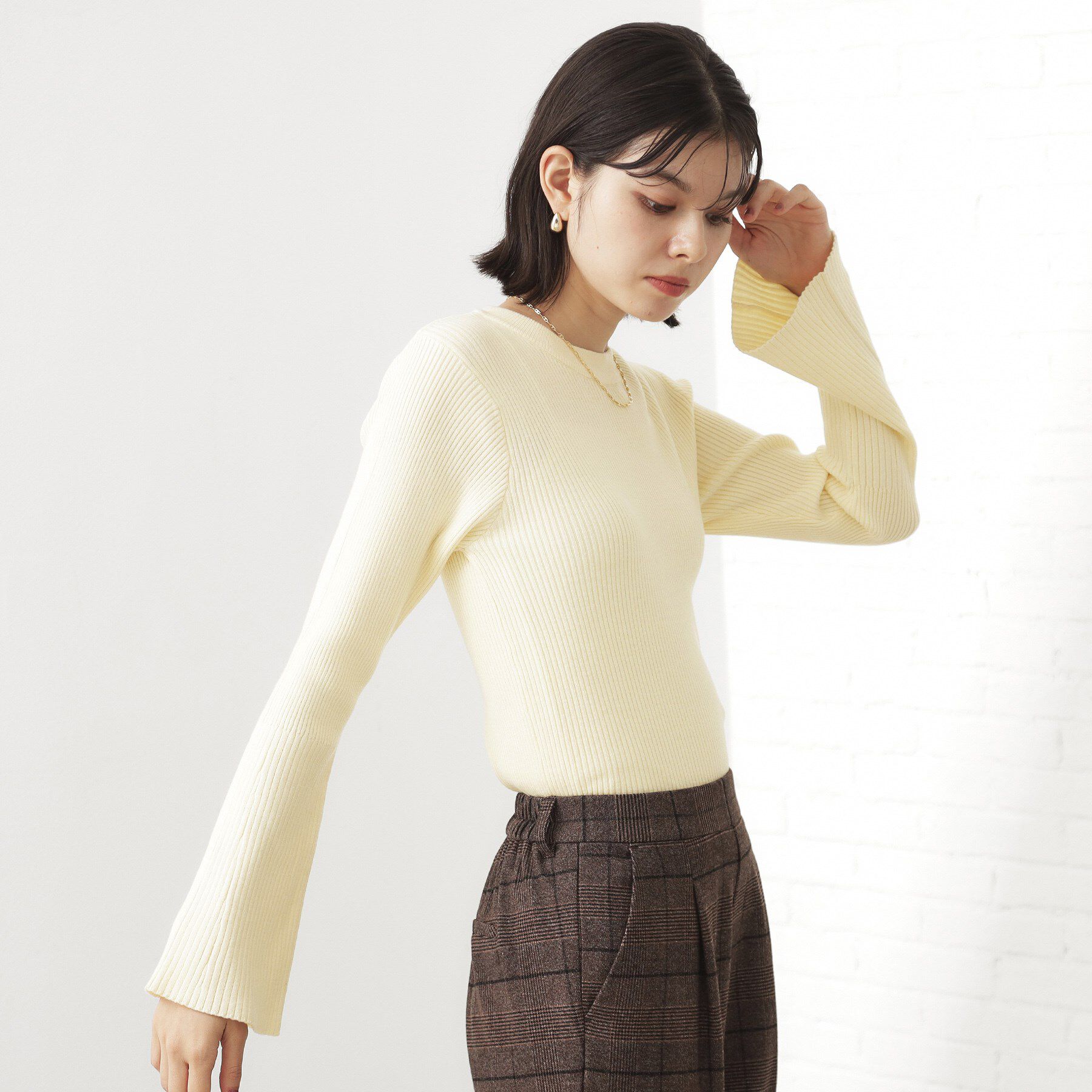 THE SHOP TK「【品よく魅せる】フレアスリーブ リブニット/毛玉になりにくい/静電気防止/洗濯機OK」|ニット・セーター|