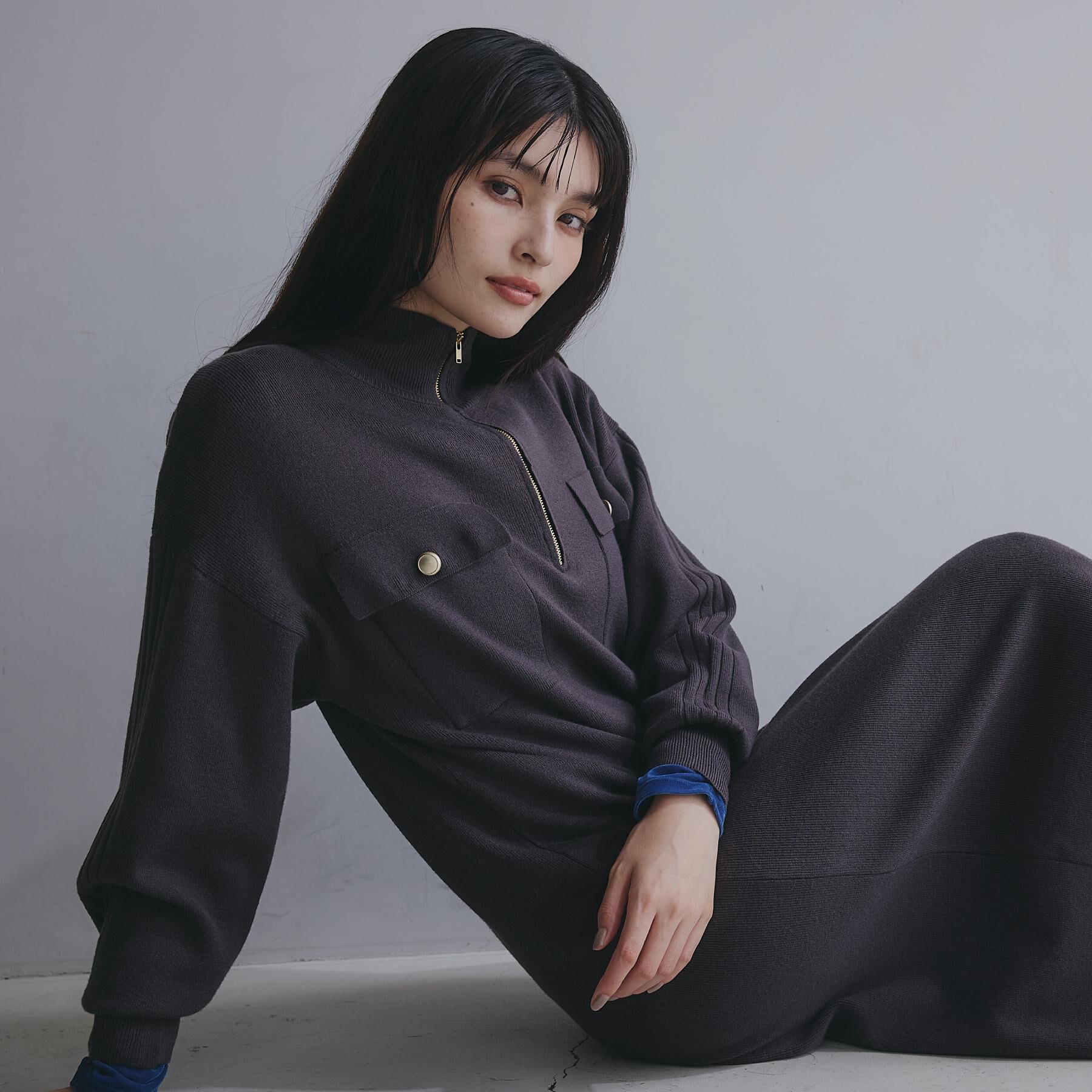 THE SHOP TK「1枚でこなれ見え ハーフZIPワンピース【毛玉になりにくい/静電気防止/洗濯機OK】」|ワンピース|