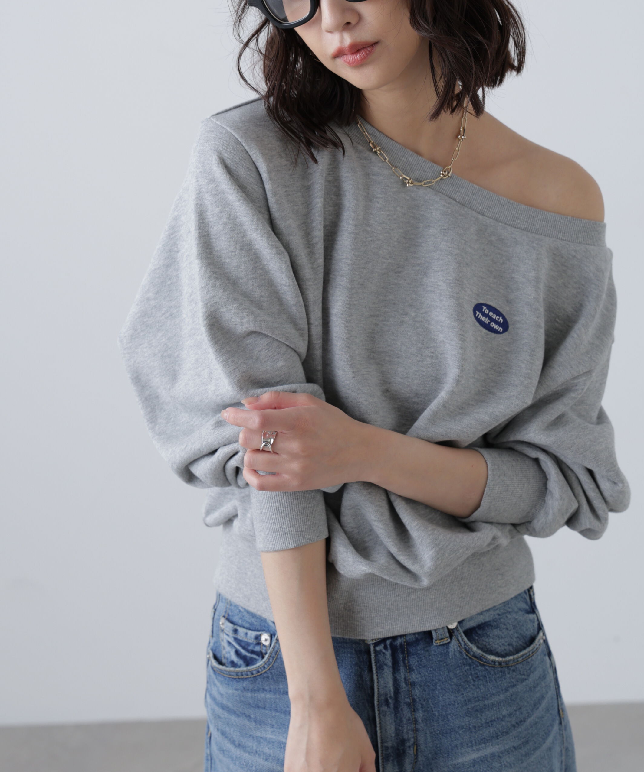  「オフショルワンポイント刺繍スウェット」|Tシャツ・カットソー|杢グレー1