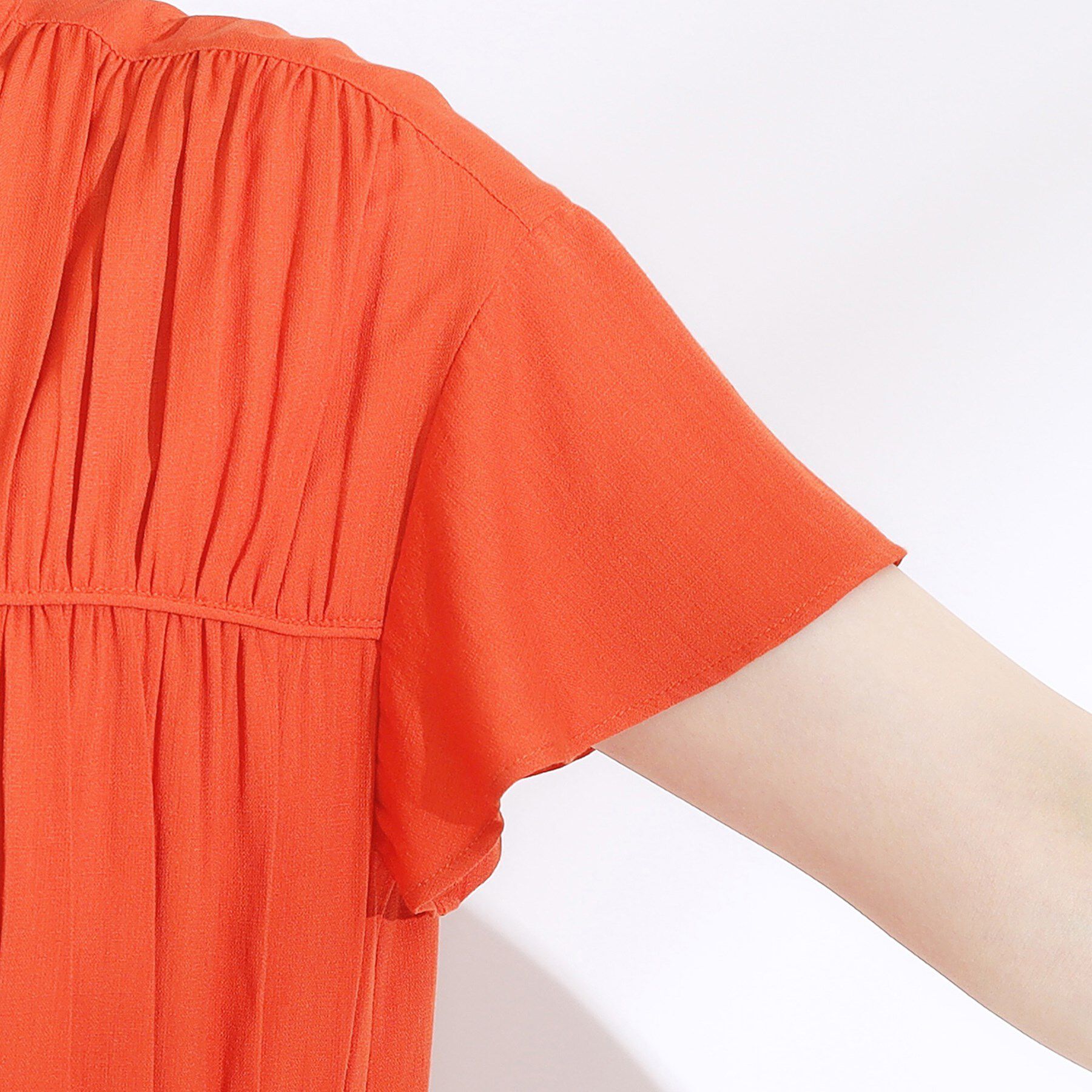 SHOO･LA･RUE「【洗える/S-LL】一枚で着映え ティアード風 ギャザーブラウス」|シャツ・ブラウス|