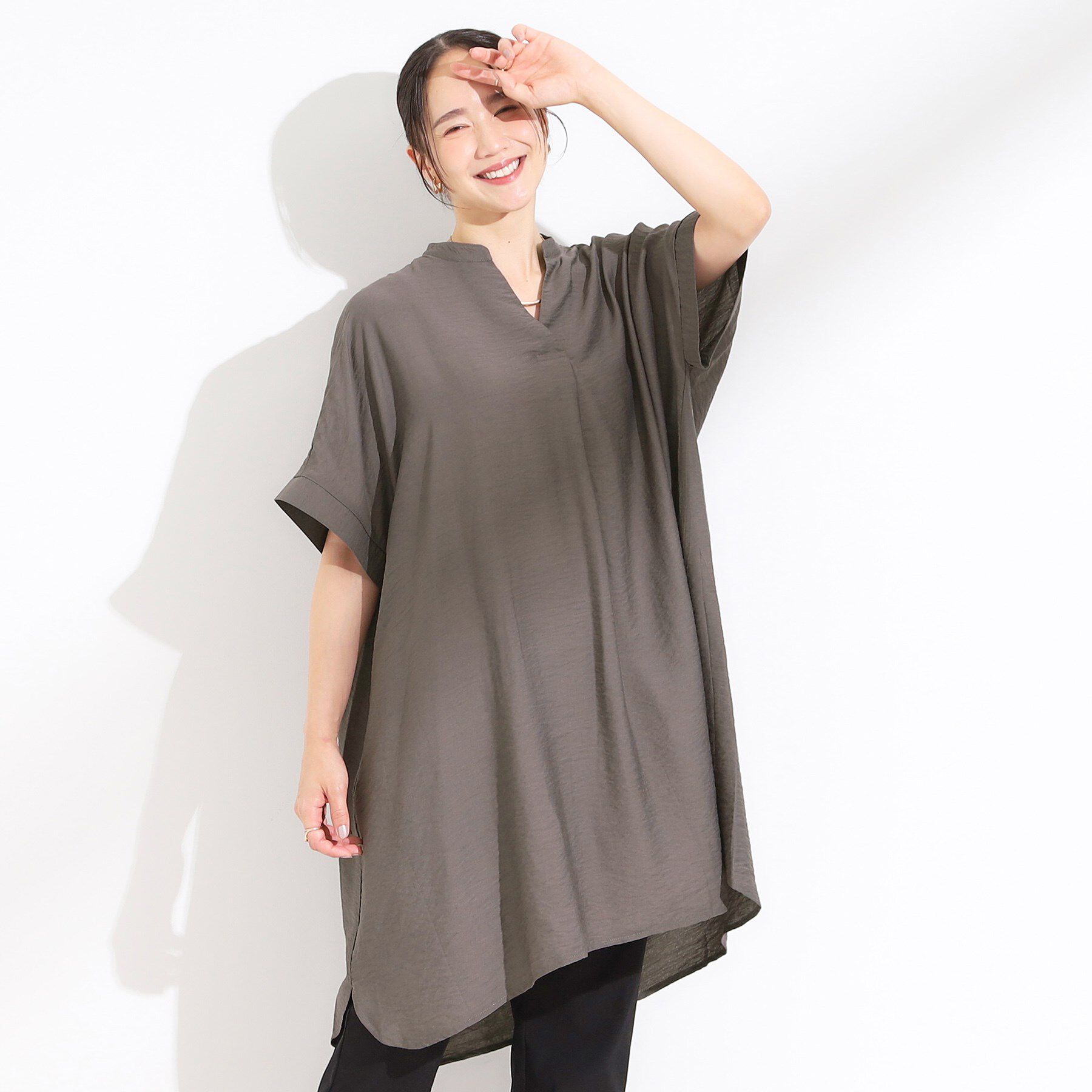 SHOO･LA･RUE「【S-LL/ひんやり】涼しく楽に体型カバー　ゆったりスキッパー半袖チュニック」|チュニック|