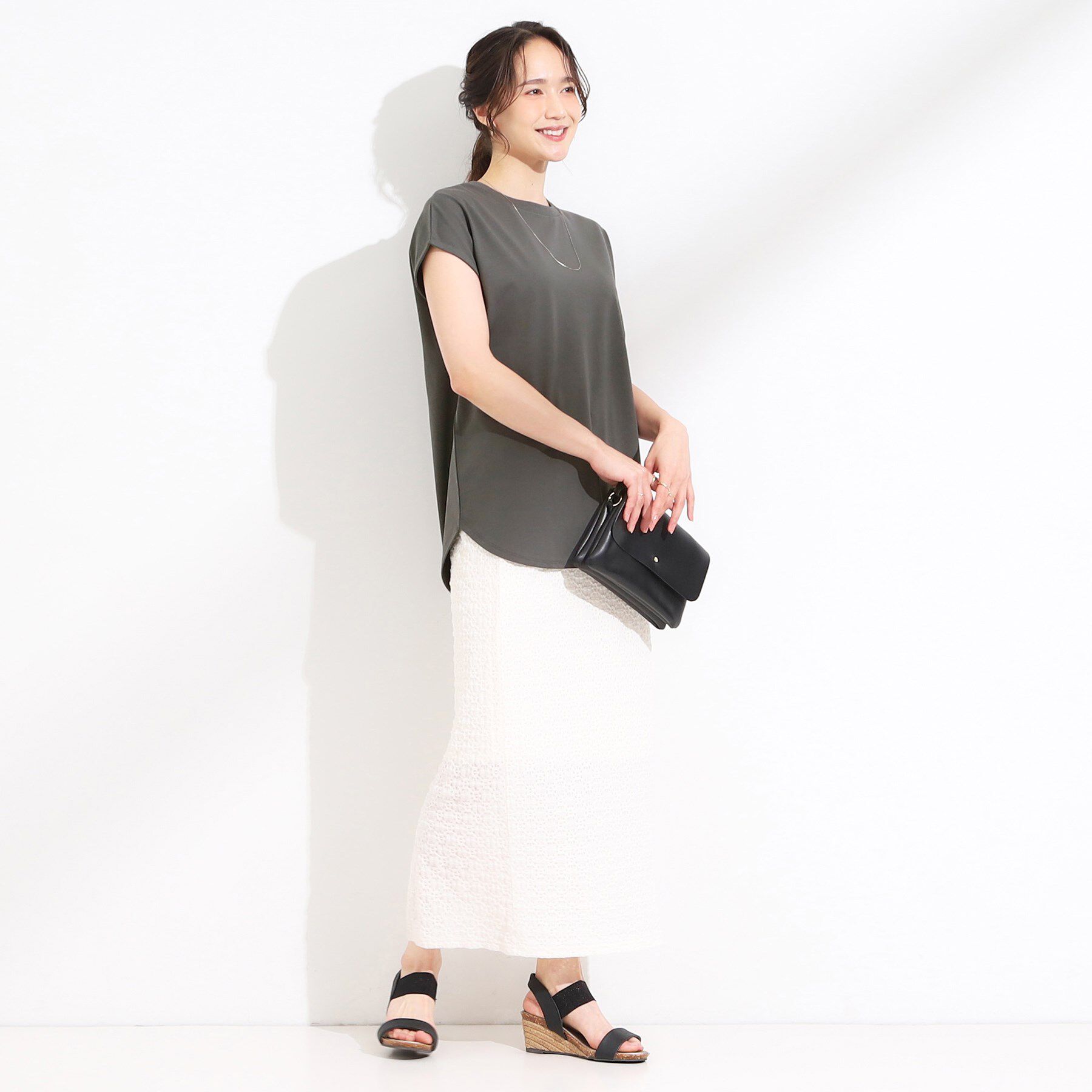 SHOO･LA･RUE「【S-LL/汗ジミ軽減/ひんやり/UV】フレンチスリーブTシャツ」|Tシャツ・カットソー|