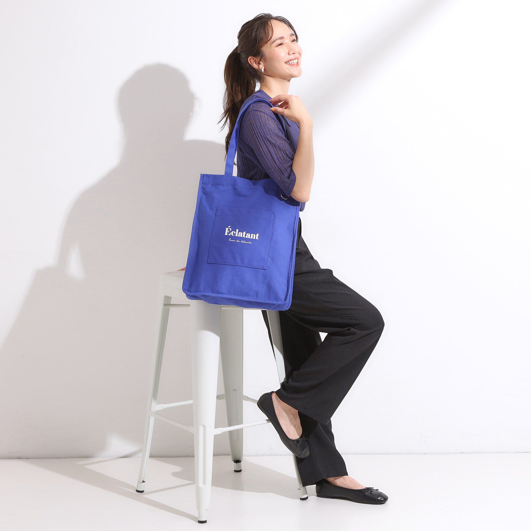 SHOO･LA･RUE「【ラッキーカラー/推し活にも】うちわも入るキャンバストートバッグ」|トートバッグ|