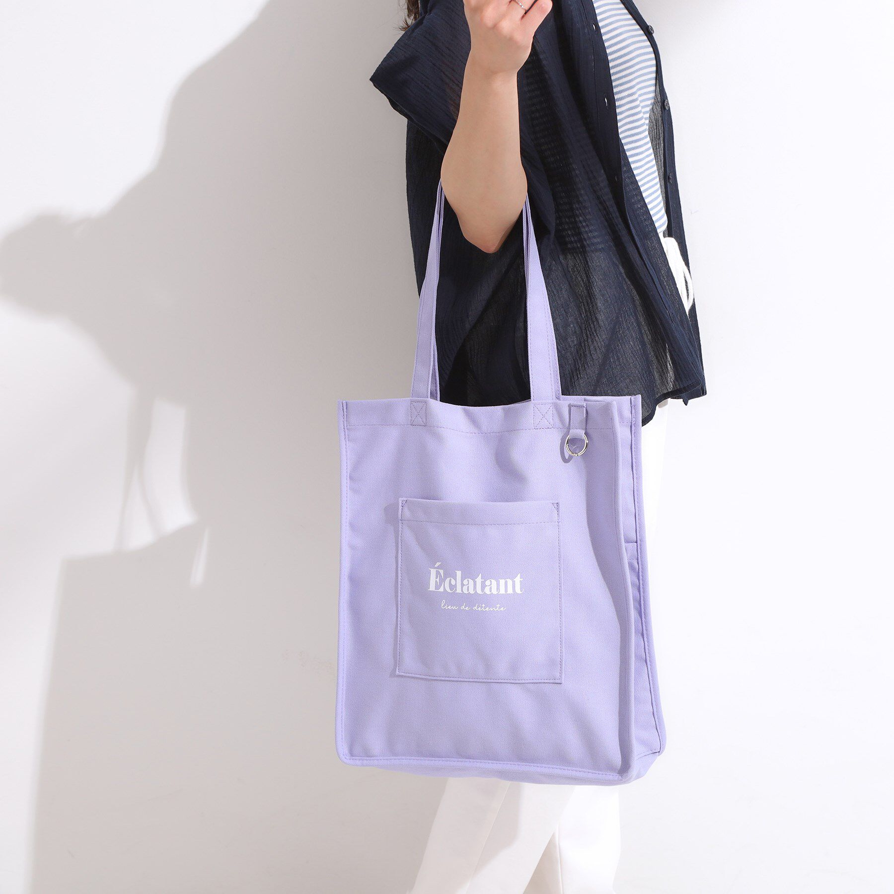 SHOO･LA･RUE「【ラッキーカラー/推し活にも】うちわも入るキャンバストートバッグ」|トートバッグ|パープル(886)