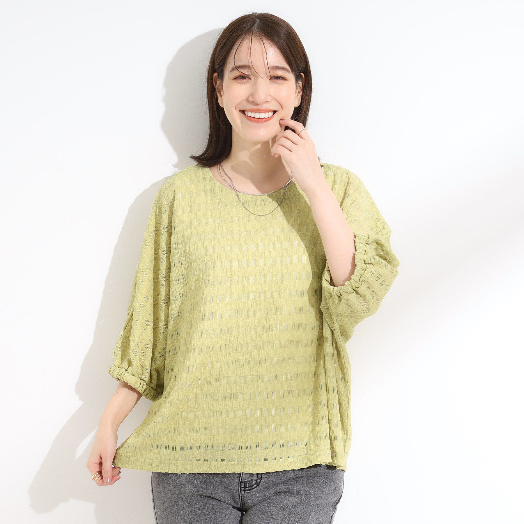 SHOO･LA･RUE「【S-LL】涼やかで好印象 シアーチェック ドルマントップス」|Tシャツ・カットソー|