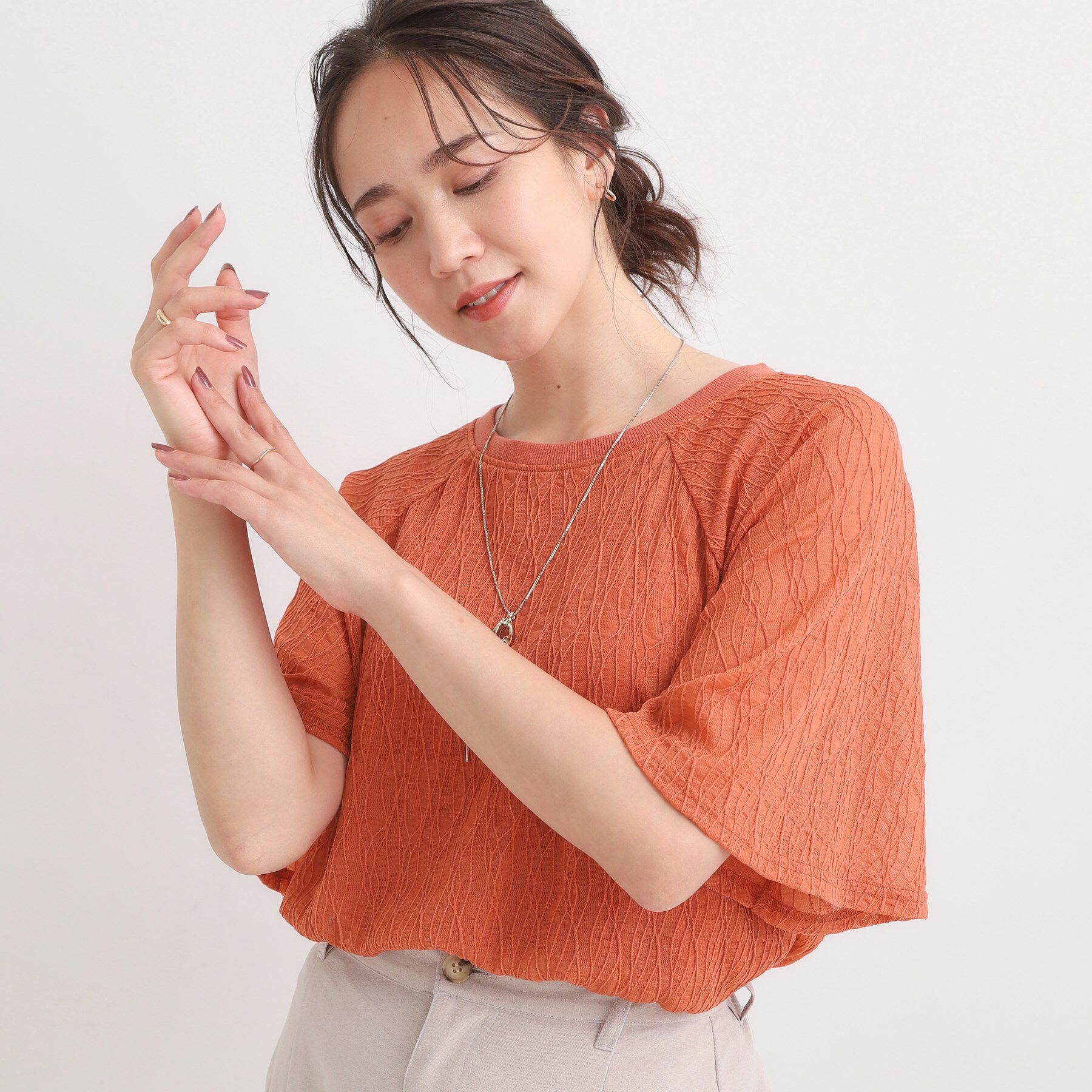 SHOO･LA･RUE「【S-LL/二の腕カバー】ウエーブ柄 インナードッキングトップス」|Tシャツ・カットソー|レッド(062)