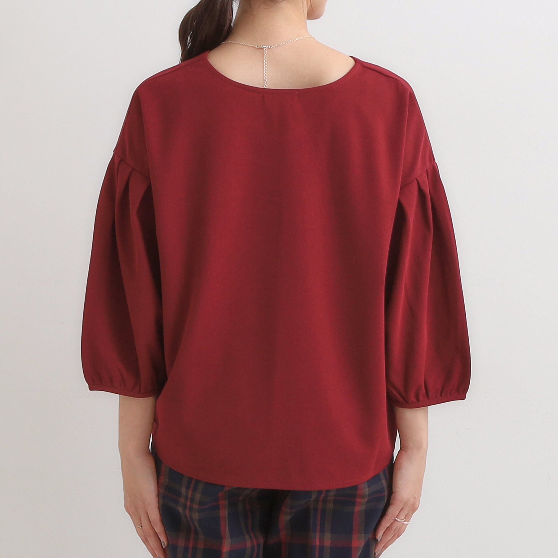 SHOO･LA･RUE「【2点セット/7分袖】大人のきれい見え お袖タック入りアクセ付きトップス」|Tシャツ・カットソー|