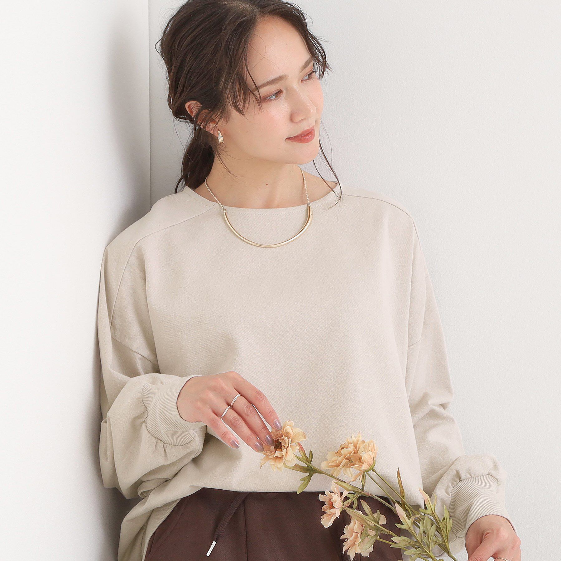 SHOO･LA･RUE「大人の抜け感 1枚で決まる ゆるロンT」|Tシャツ・カットソー|ライトベージュ(05